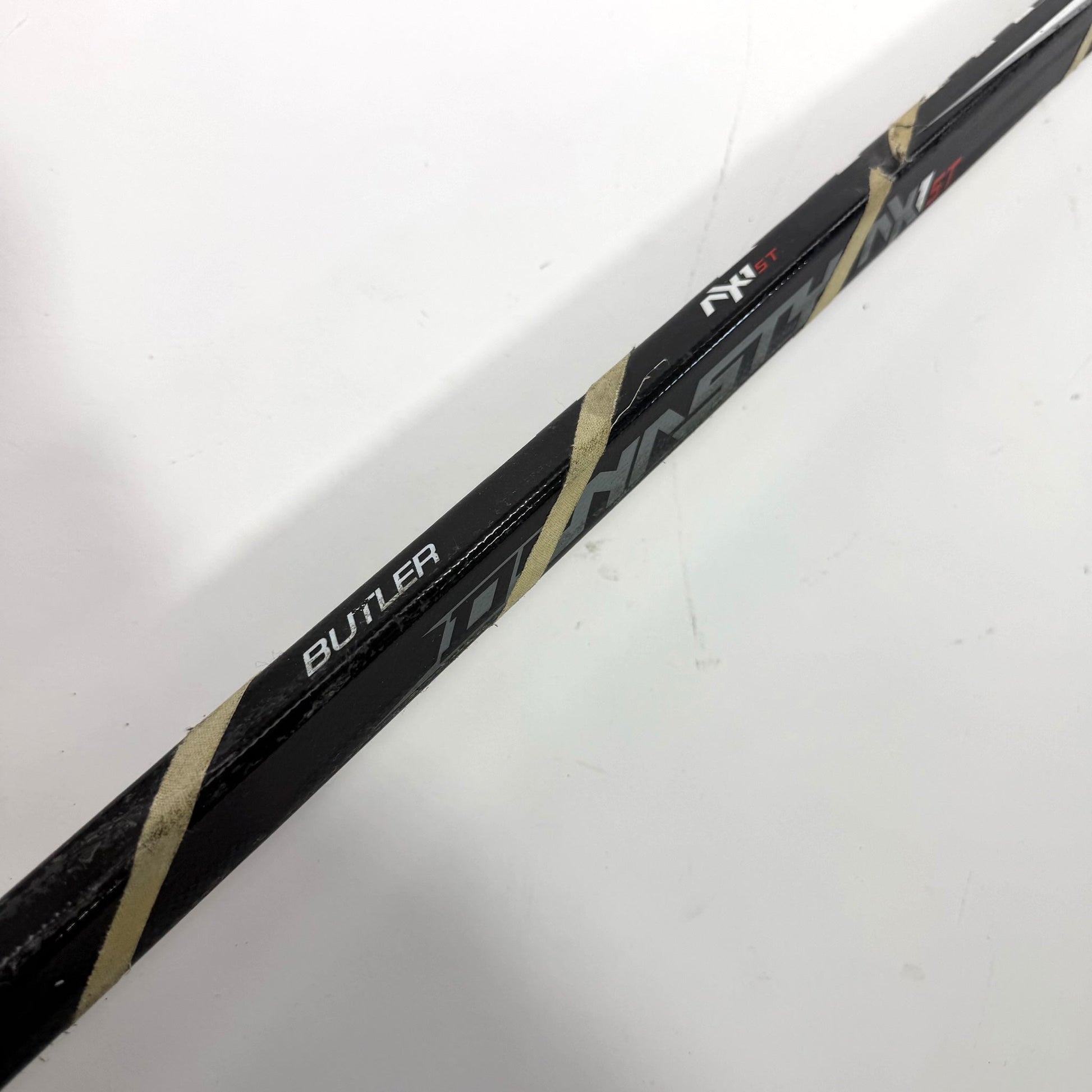 Used Left Warrior Dynasty AX1ST | 95 Flex P92 Curve Grip | Butler | BH236 - Top Flight Hockey