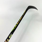 New Left Gold Bauer Nexus Sync | 82 Flex Montour Pro Curve Grip | Schenn | K477