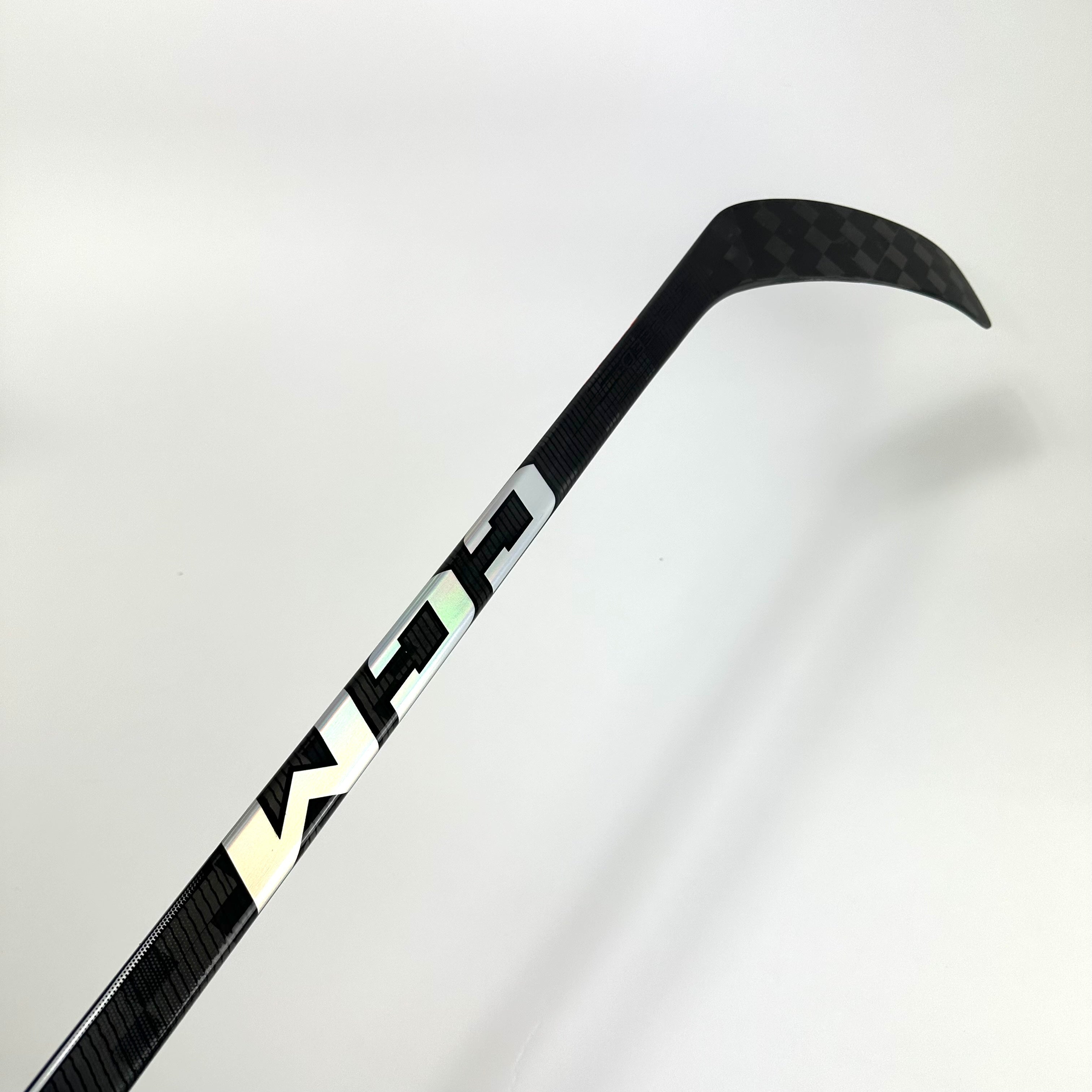 New Left Chrome CCM Jetspeed FT6 Pro | 85 Flex Mackinnon Pro Curve Grip | Erne | L99