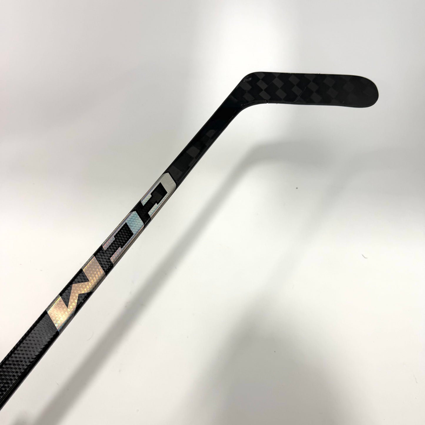 Used Right Black CCM Jetspeed FT7 Pro | 70 Flex P92M Curve Grip | AB959