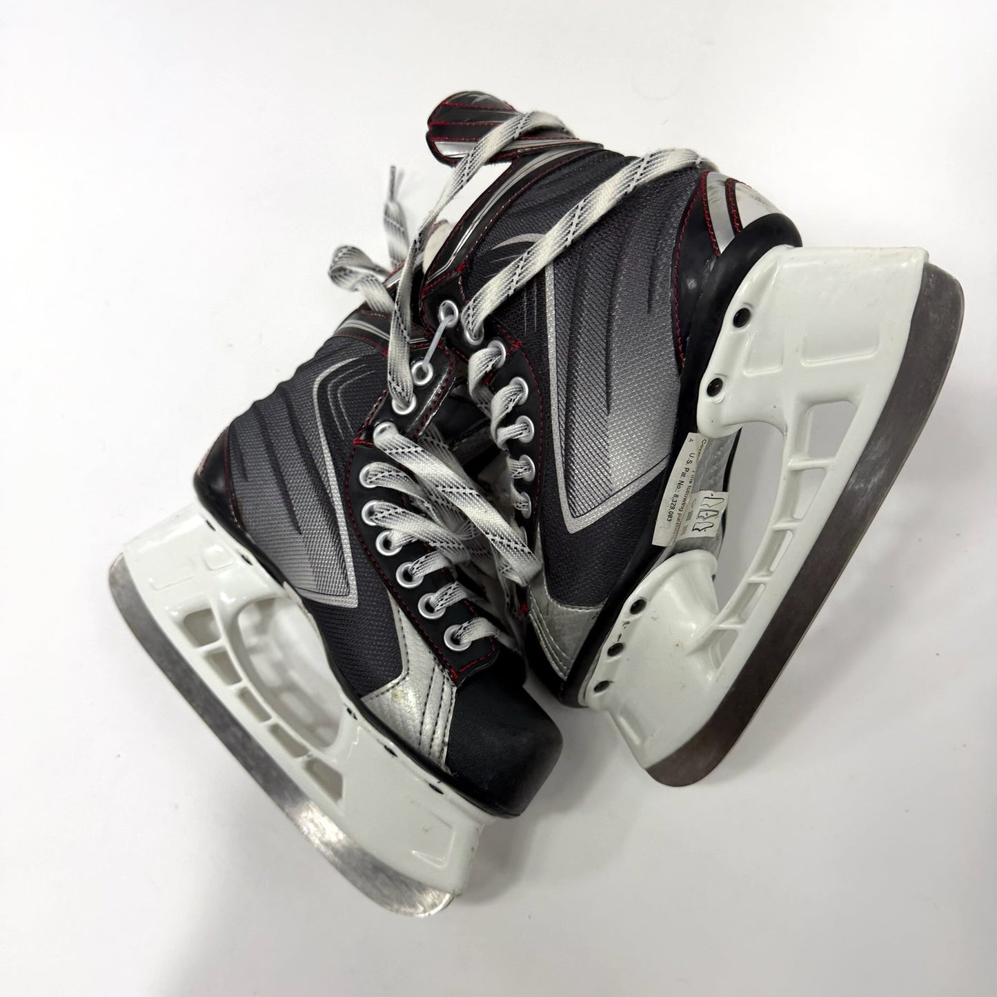 Used Bauer Vapor X50 Skates | Size 2.5 D | J141