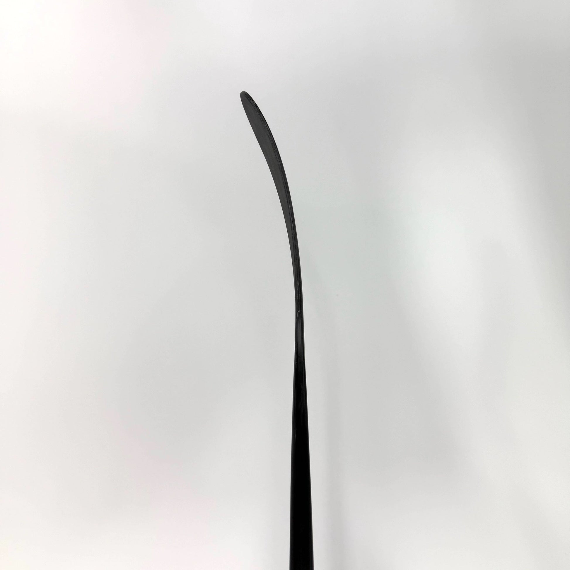 New Right CCM XF Ghost | 70 Flex Custom P28 Curve Grip | J160 - Top Flight Hockey