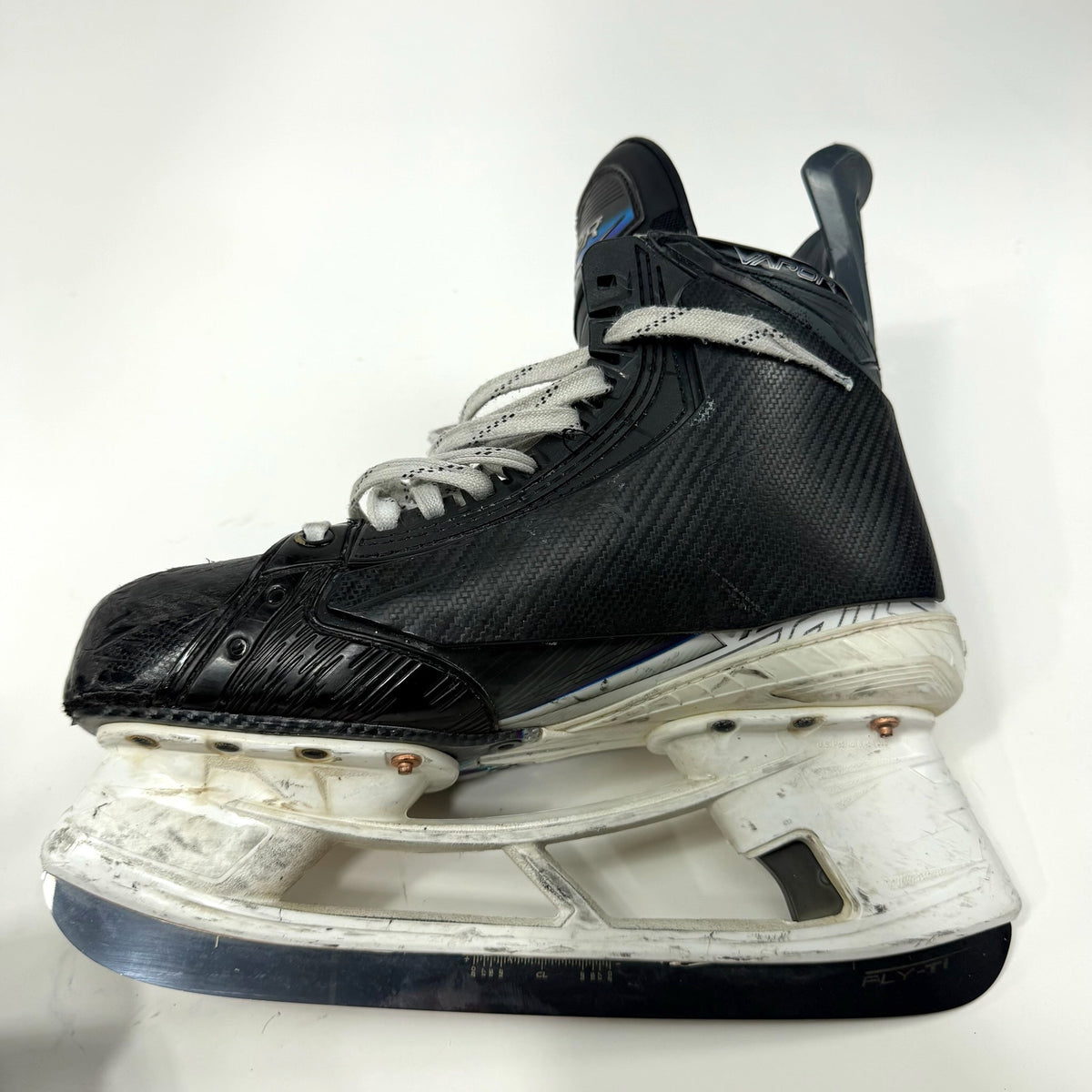 Used Bauer Vapor Flylite Skates | Size 8 Fit 1 | AB800