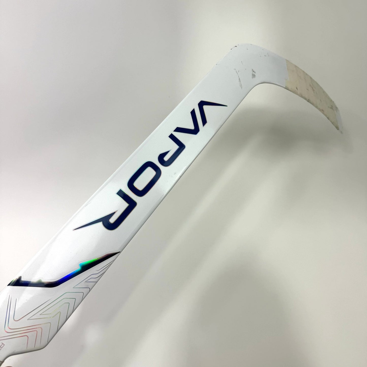Used Regular White/Navy Bauer Vapor Flylite Goalie Stick | 26" Paddle P31 Curve | J198 - Top Flight Hockey