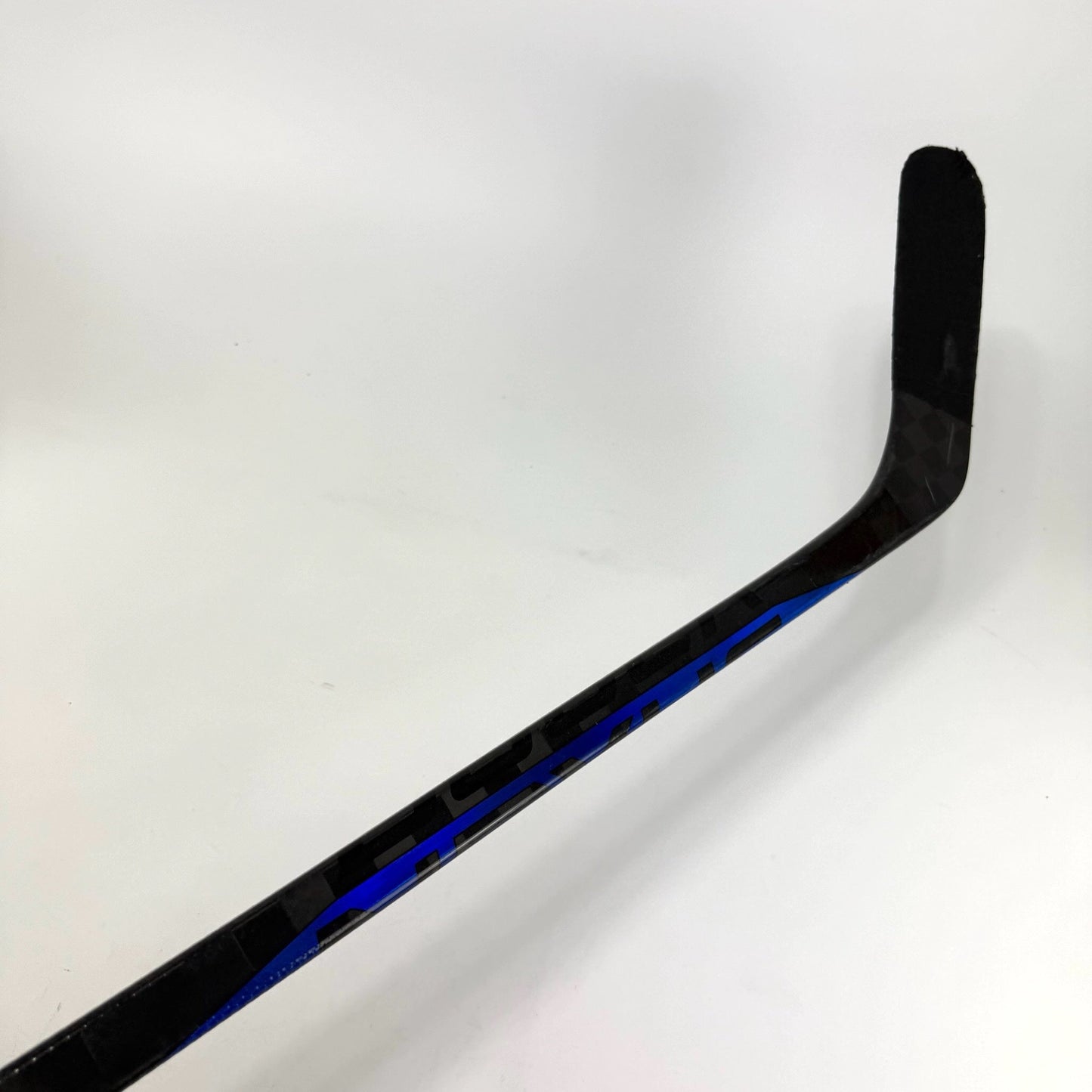 Used Left Blue Bauer Nexus Sync Stick | 95 Flex Pietrangelo Pro Curve Grip | Scandella | D242