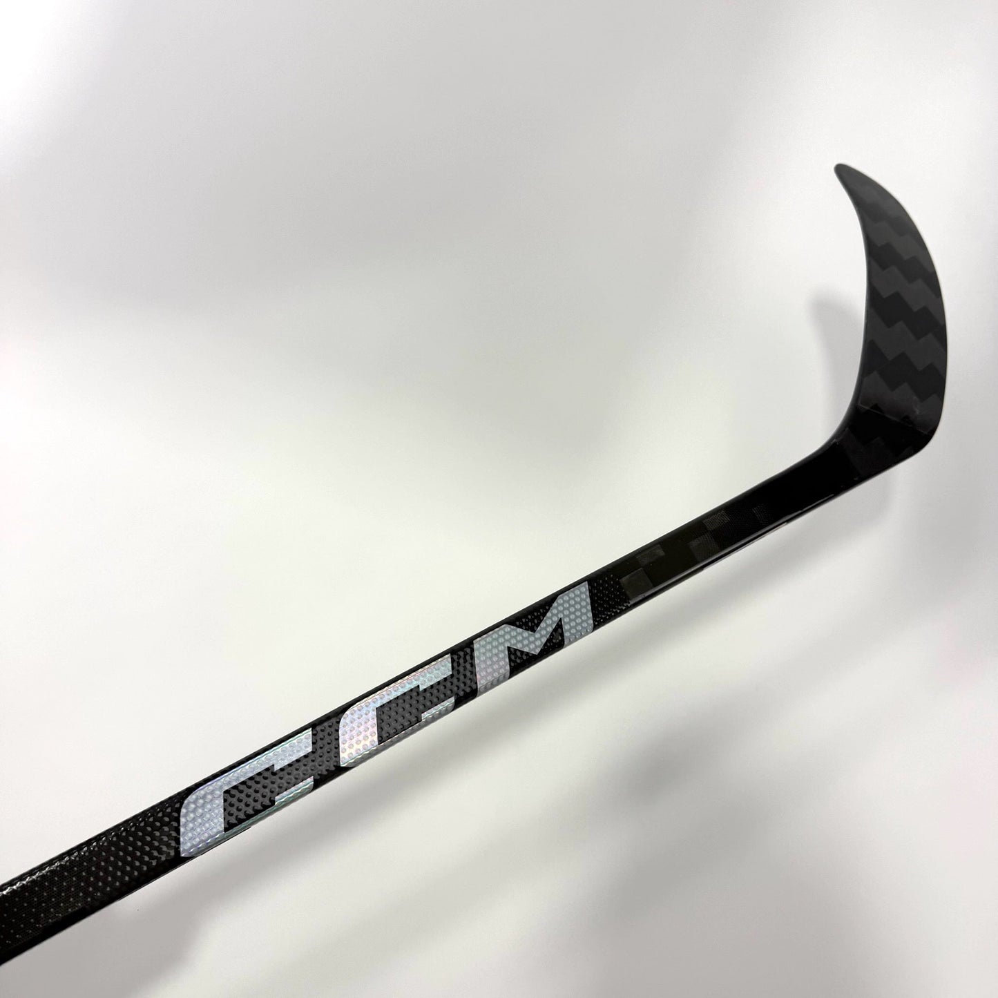 New Right Black CCM Jetspeed FT8 Pro | 95 Flex P92M Curve Grip | J190 - Top Flight Hockey