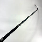 New Right CCM Ribcore Trigger 8 Pro | 100 Flex P28 Curve Grip | Bouchard L229