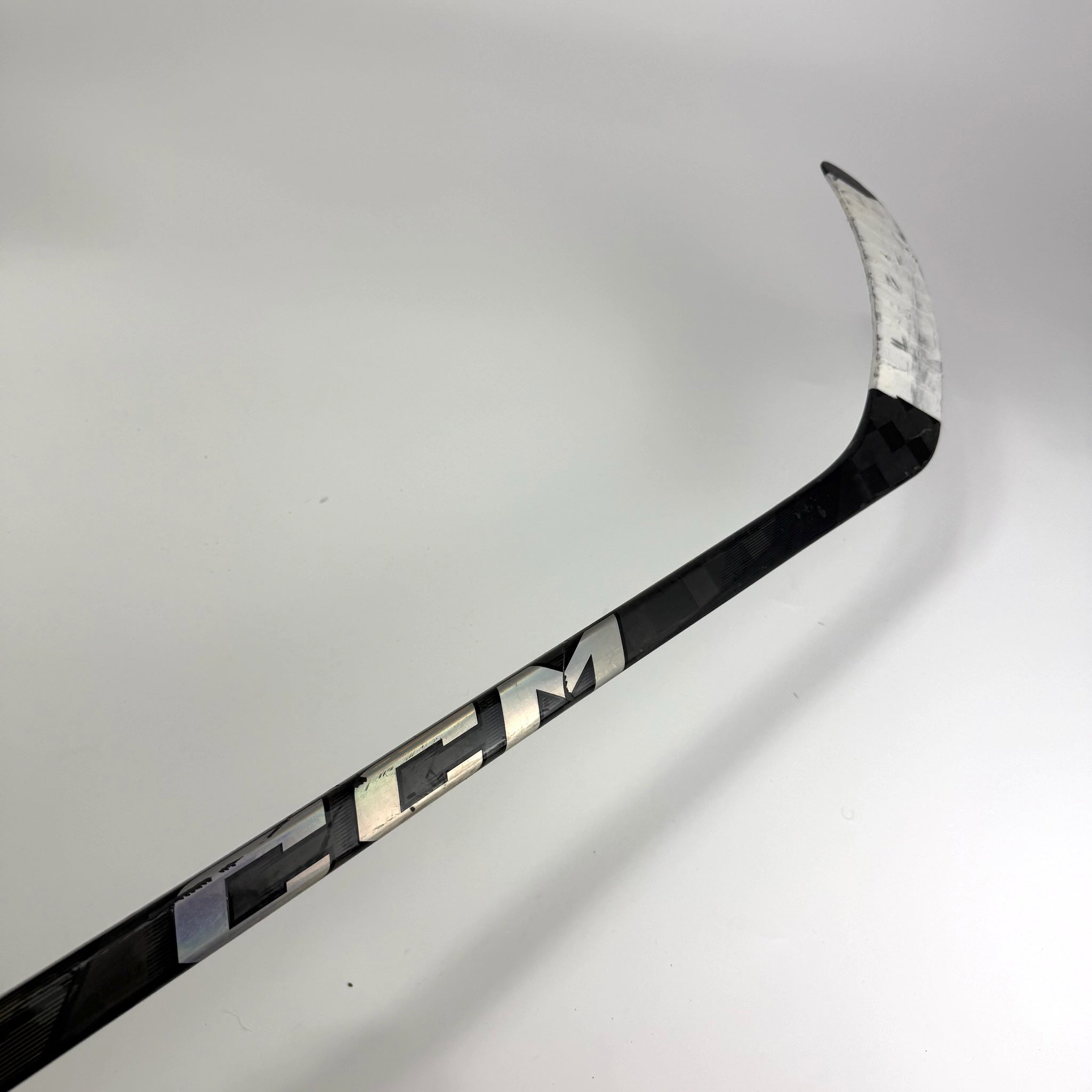 Used Right Black CCM Jetspeed FT7 Pro | 75 Flex P92 Curve Grip | F318 - Top Flight Hockey