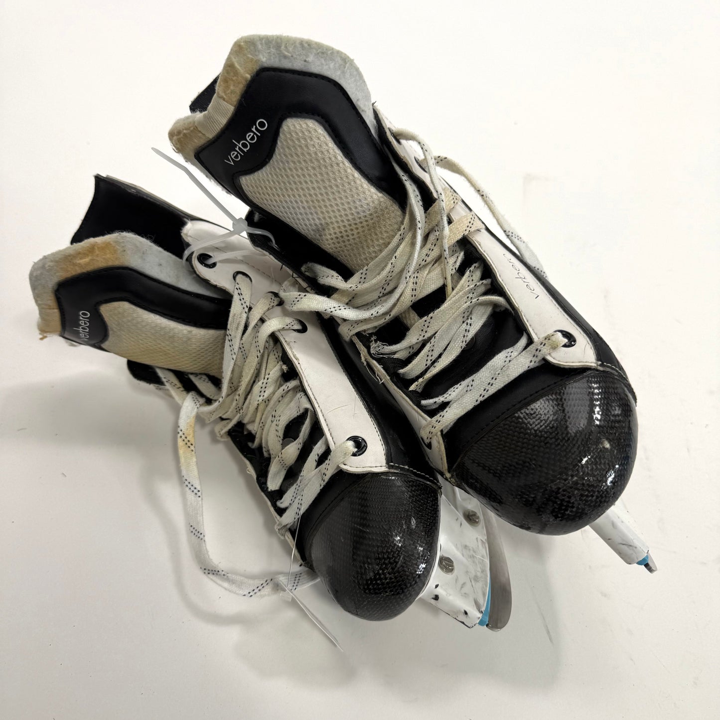Used White Verbero Skates | Size 7.5D | A112 - Top Flight Hockey