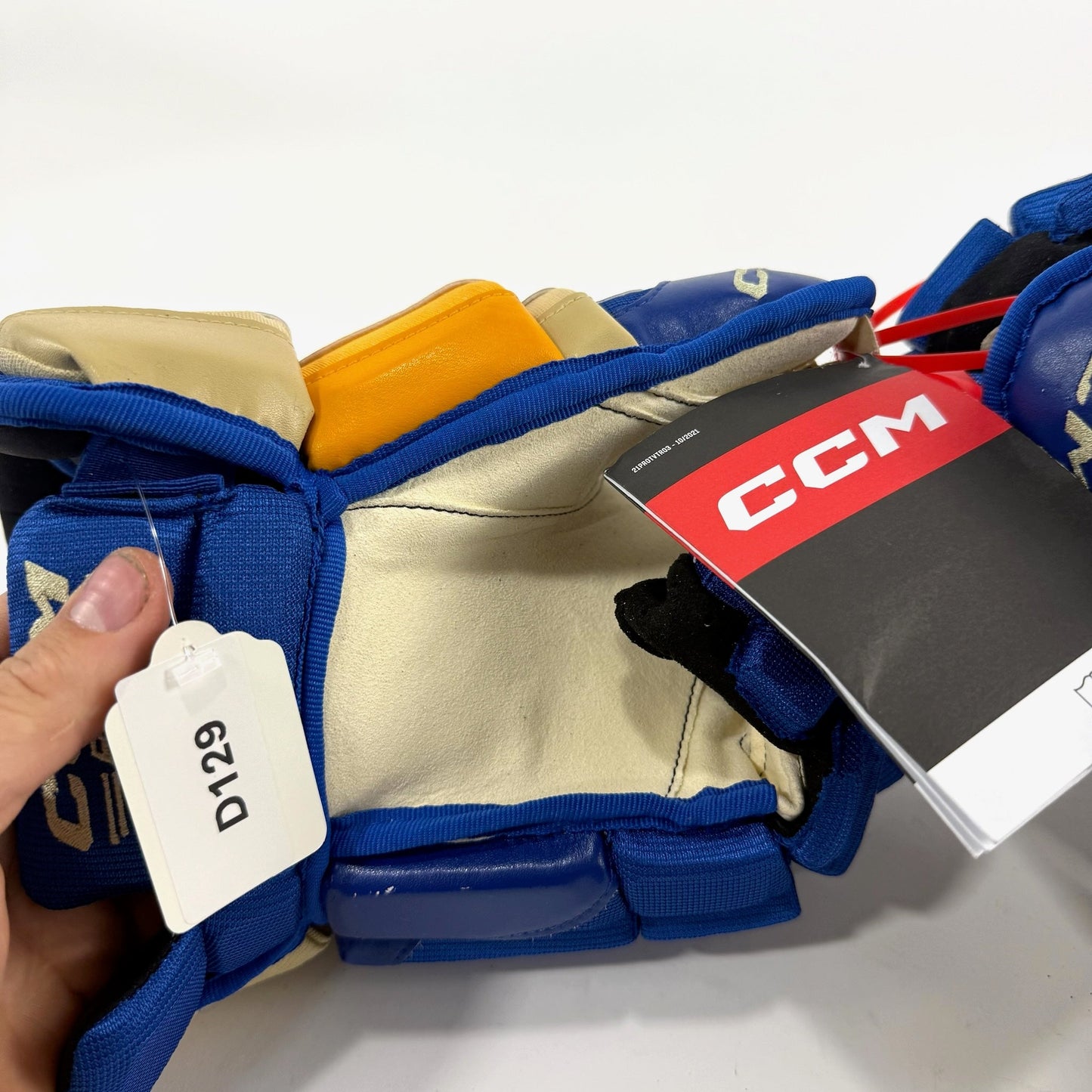 New STL Blues Heritage CCM HGCL Pro Gloves | 15" | Joshua | D129 - Top Flight Hockey