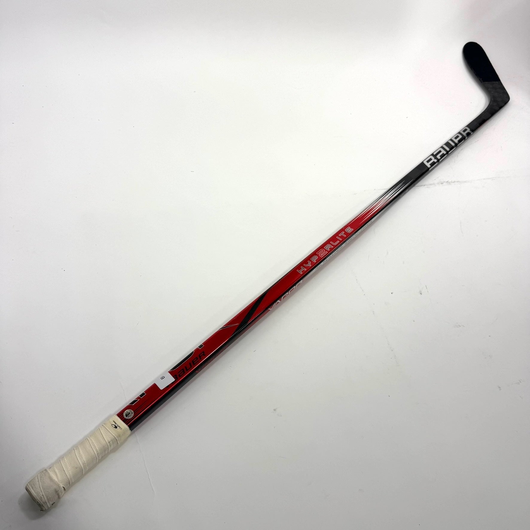 Used Left Red Bauer Vapor Hyperlite 2 | 87 Flex P28 Curve Grip | Ilya Mikheyev | BH192 - Top Flight Hockey