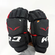 Used Blackhawks CCM HGTK Gloves 15" | L350