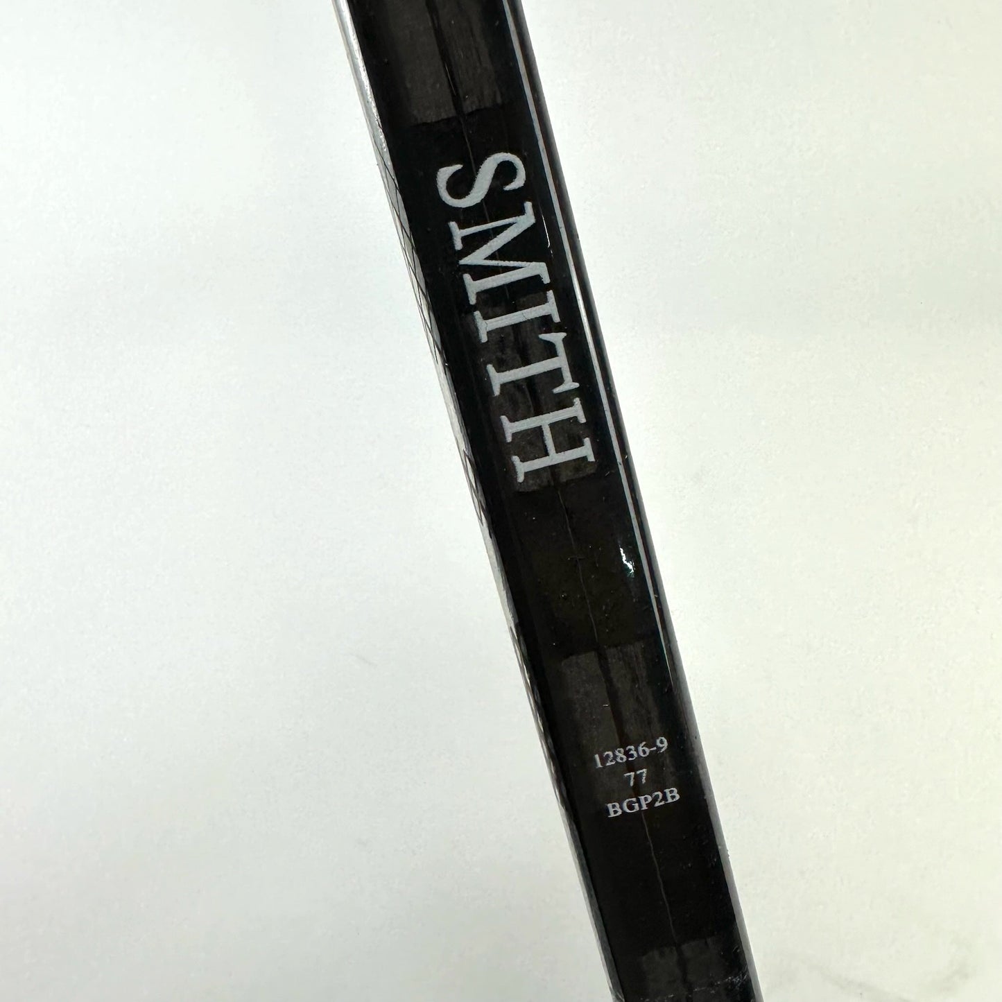 Used Left Bauer Vapor Hyperlite Silver | 77 Flex P28 Curve Grip | Smith | K212 - Top Flight Hockey
