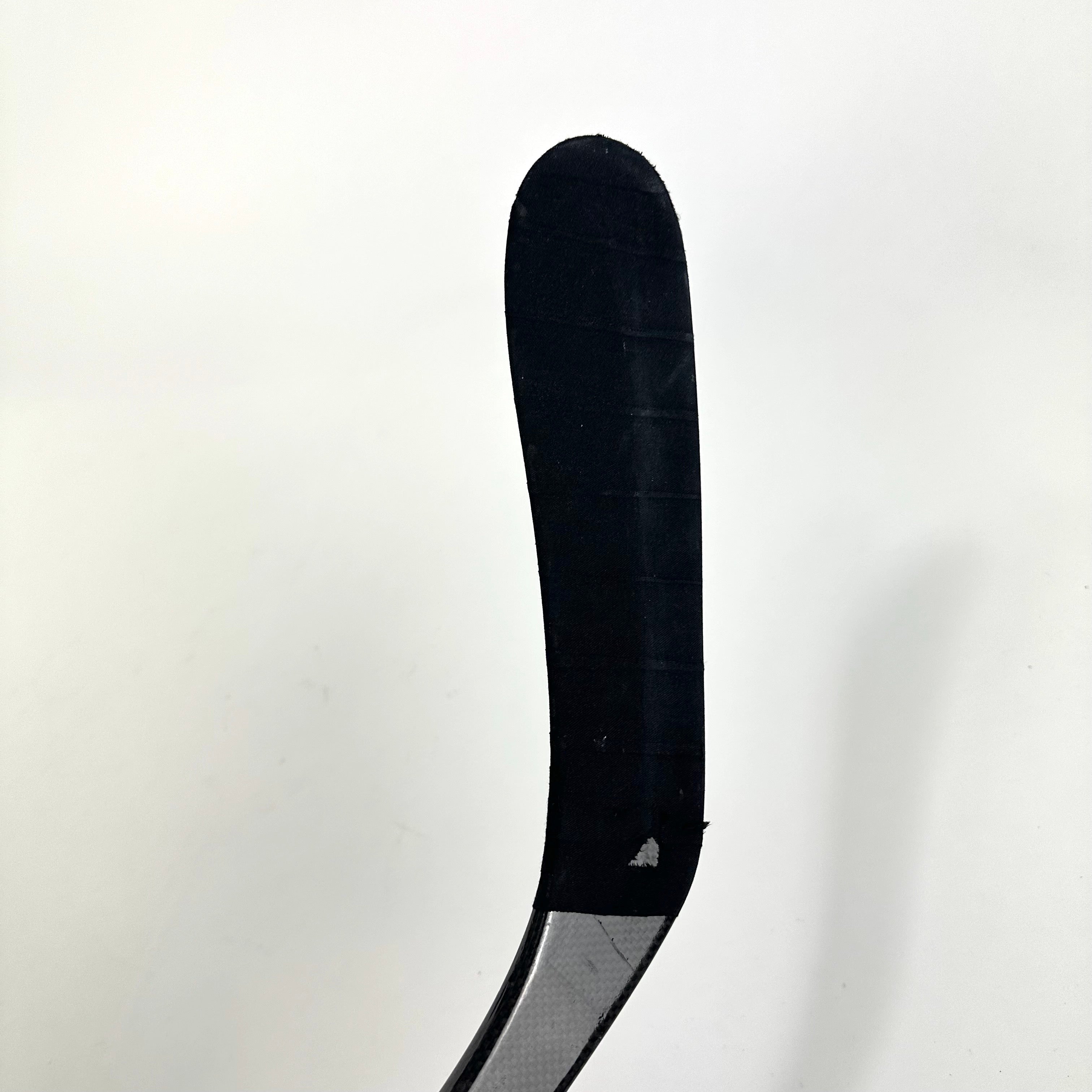 Used Once KUCHEROV Blacked Out Bauer Hyperlite G3 Profile - 77 Flex - Kucherov Curve - Stick#2