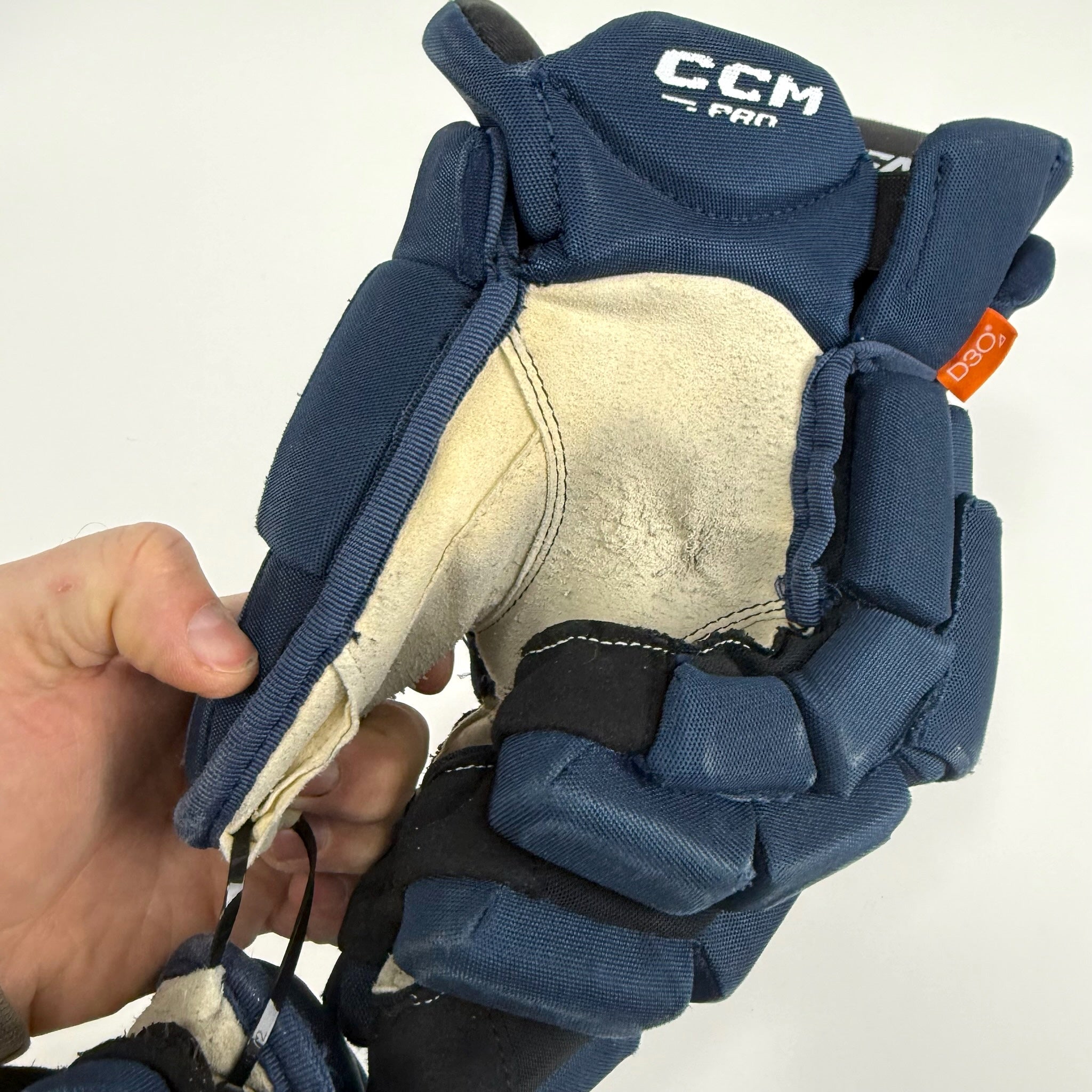 Used Navy CCM Jetspeed Pro Gloves | 14" | D369