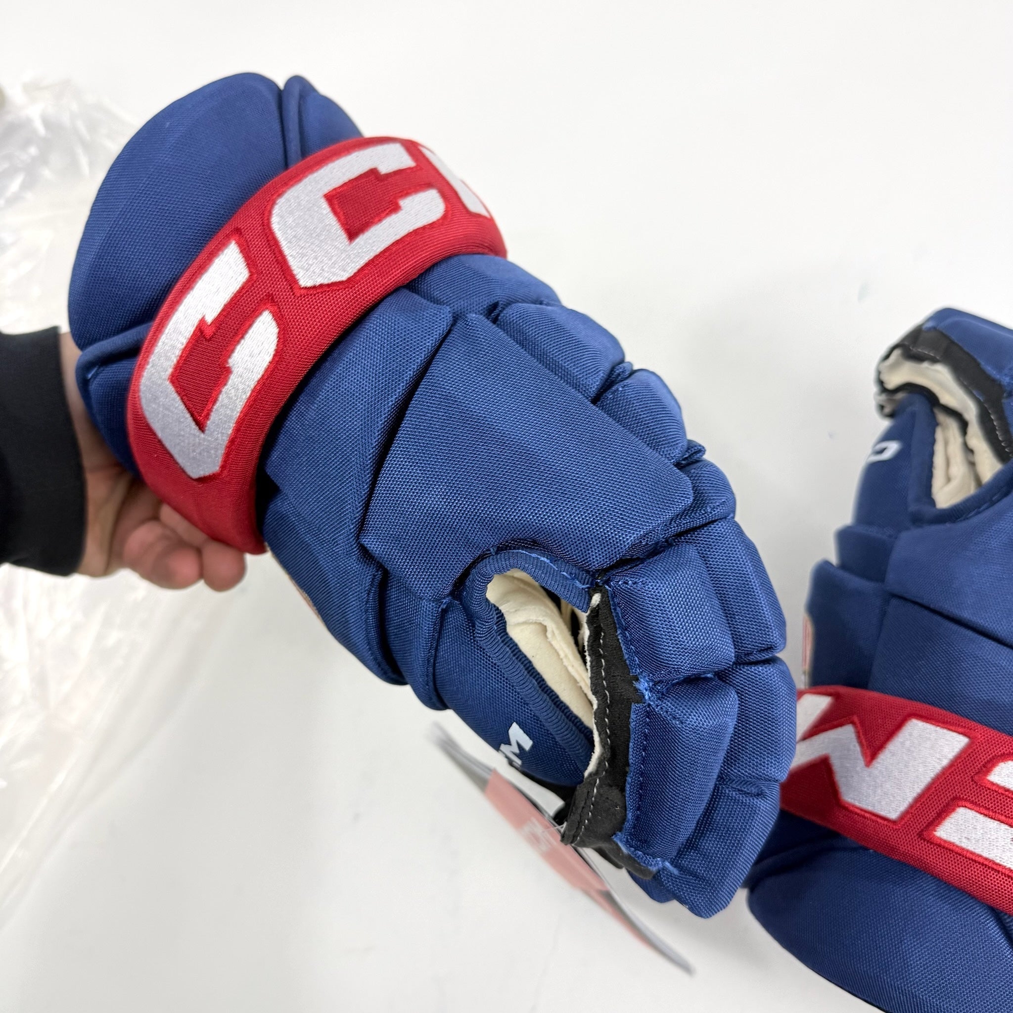 New TEAM USA CCM HPG43 Gloves | 14" - #683978210031
