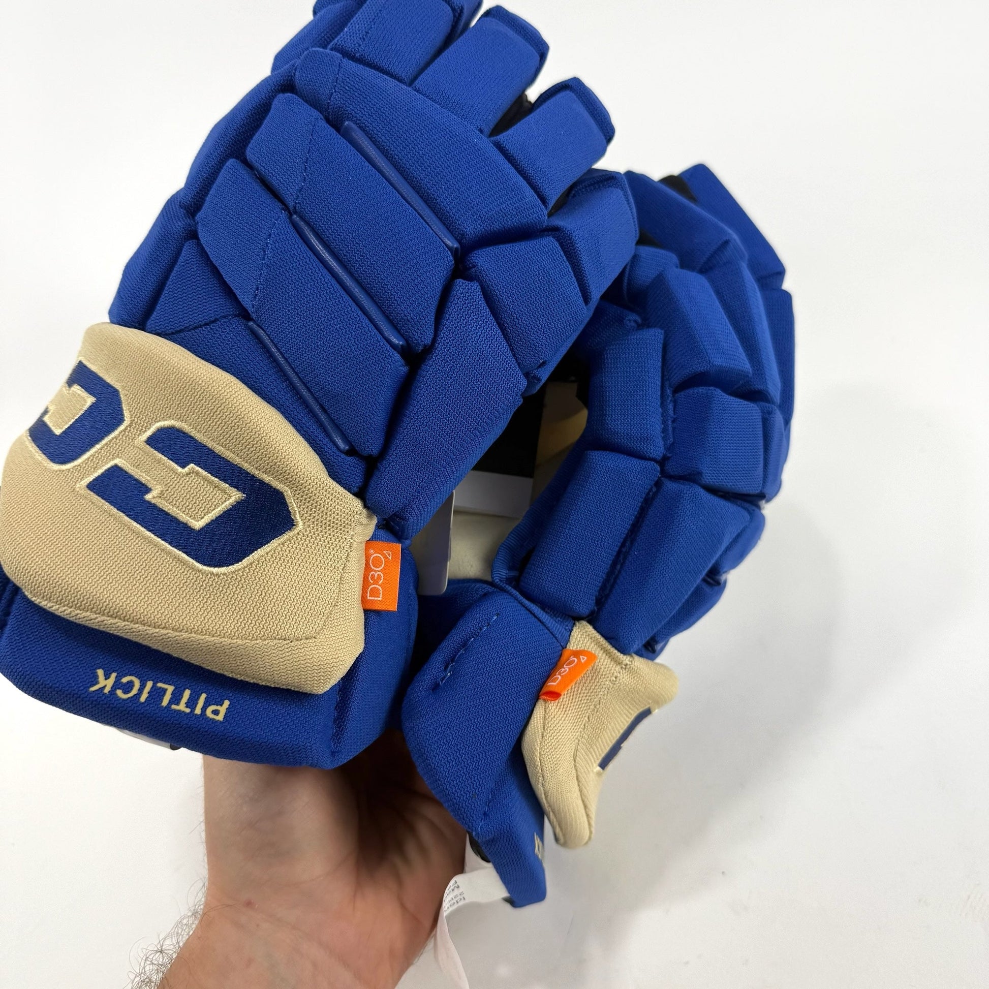 New STL Blues Heritage CCM Jetspeed Pro Gloves | 14" | Pitlick | D151 - Top Flight Hockey