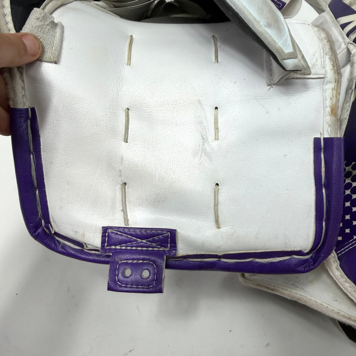 Used White and Purple Bauer Hyperlite Goalie Leg Pads | Size Small | 33+1"