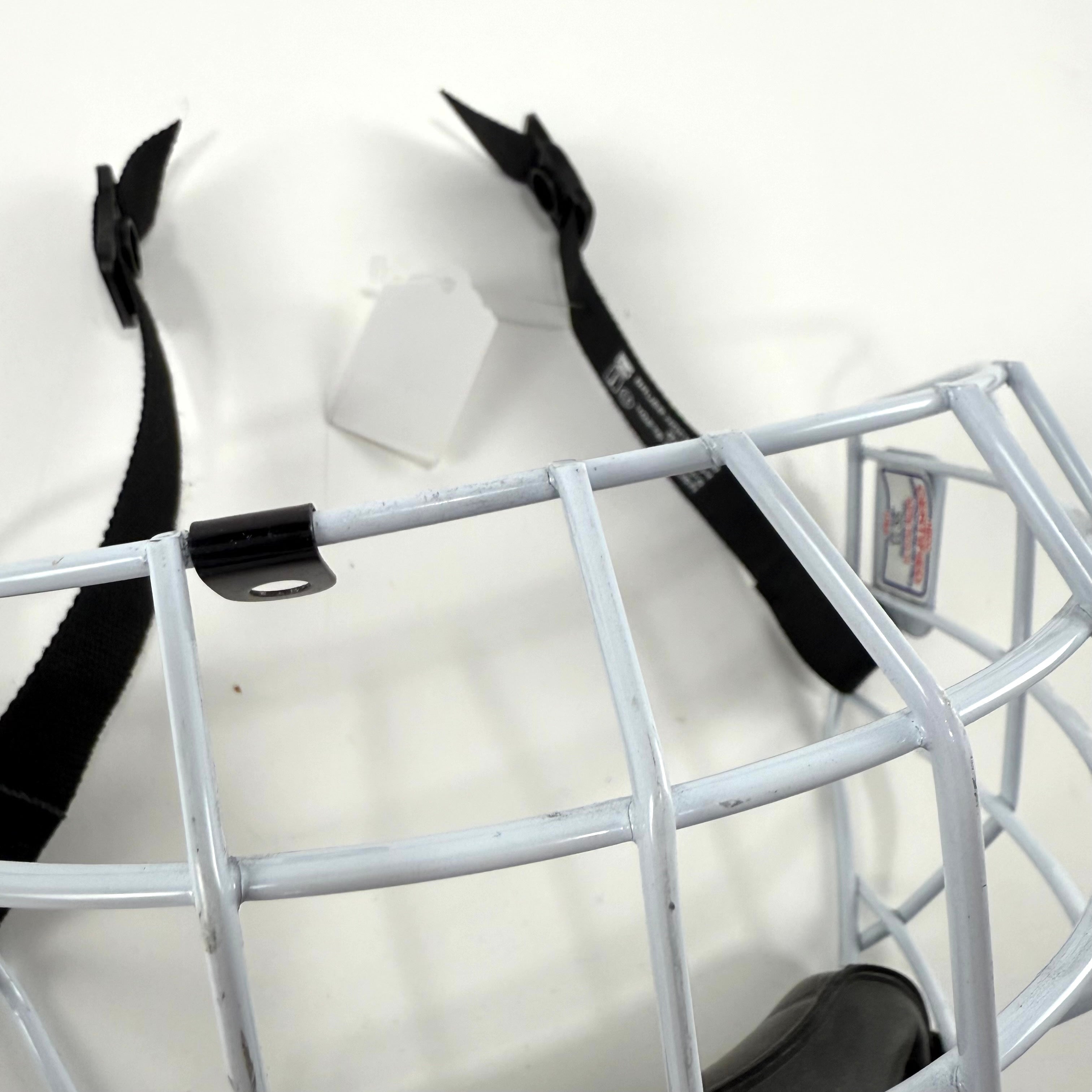 New White Bauer Profile 2 Cage | Sr. XS | R603 - Top Flight Hockey