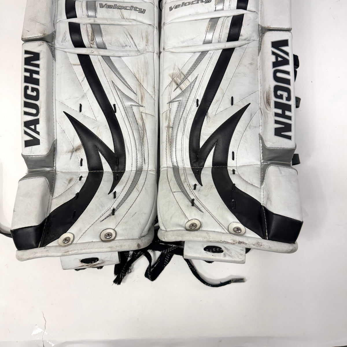 Used White and Black Vaughn Velocity V4 Goalie Leg Pads | 26+1" | AB344