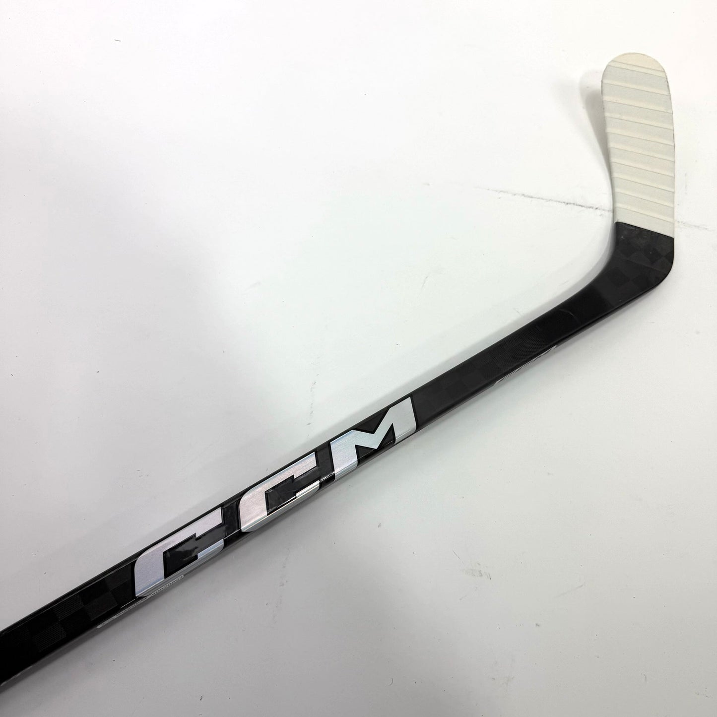 Used Left Black CCM Jetspeed FT8 Pro | 90 Flex P92 Curve Grip | Jason Dickinson | BH124
