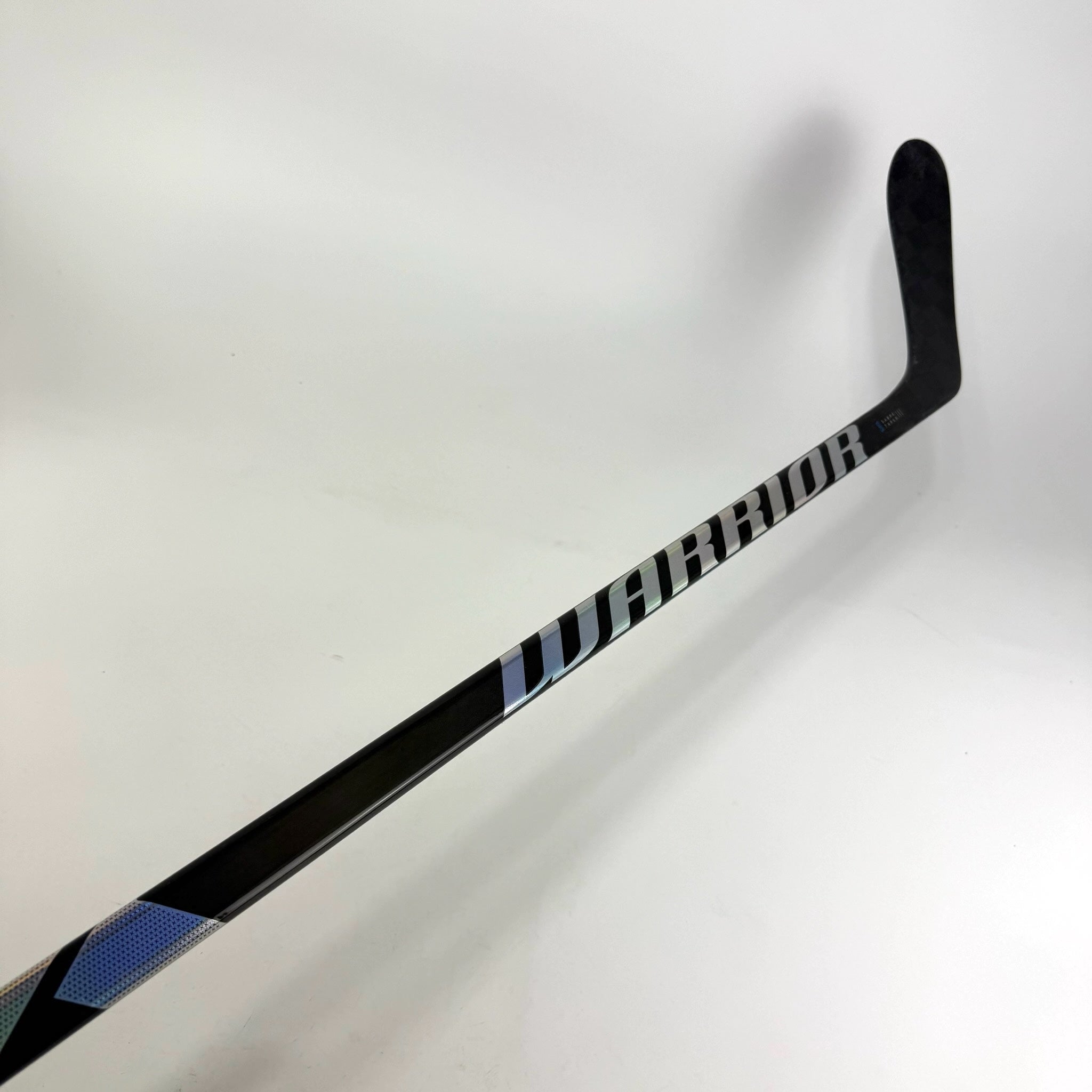 New Left Blue Warrior Alpha LX2 Pro Stick | 85 Flex P28 Curve Grip | Kalynuk | D228 - Top Flight Hockey