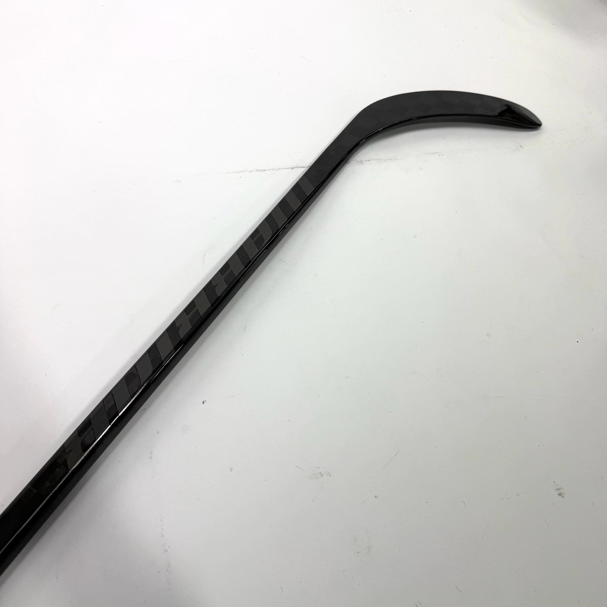 New Left Warrior Super Noviom | 80 Flex P88 Curve Grip | Reichel | BH118 - Top Flight Hockey