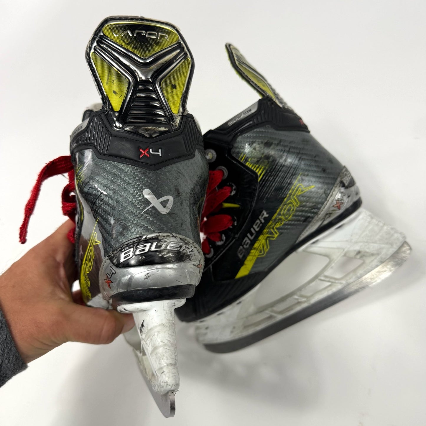 Used Bauer Vapor X4 Skates | Size YTH 13.5 D | J134