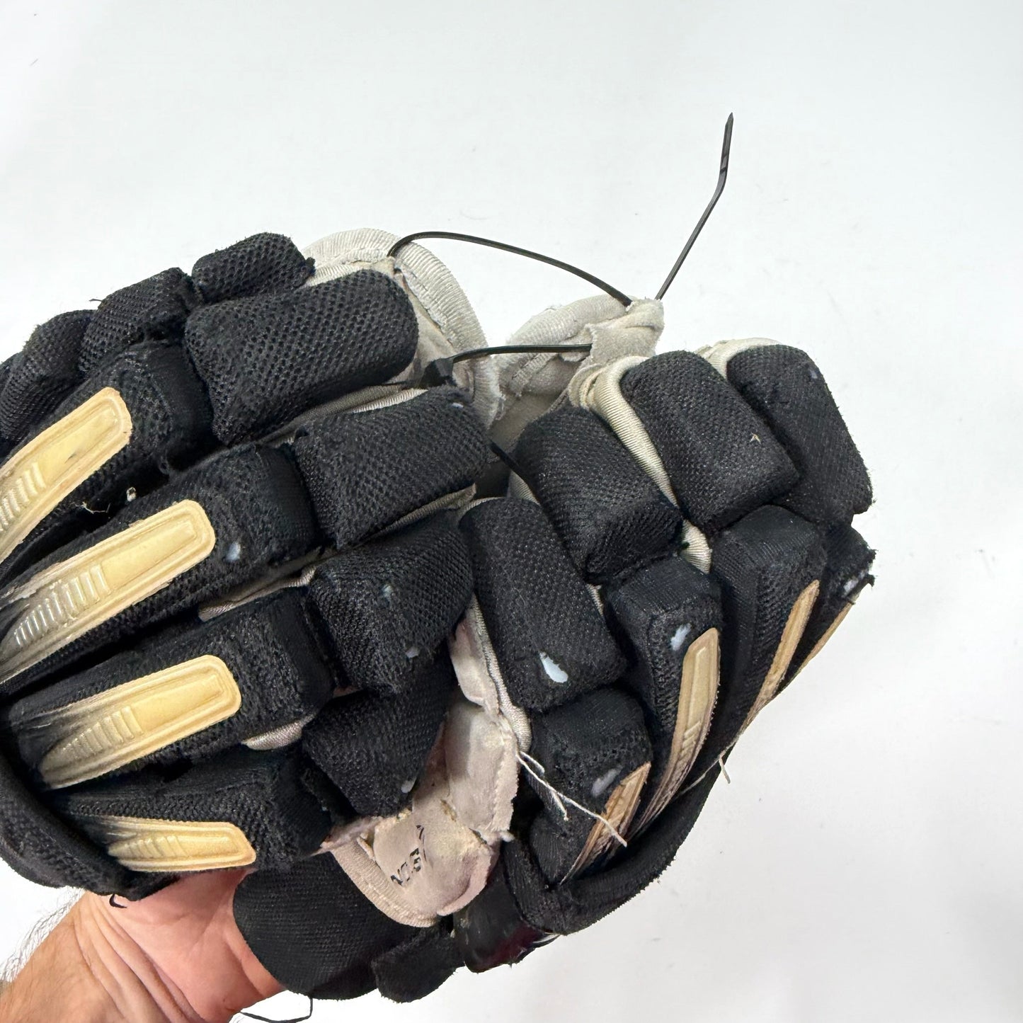Used Black Easton Mako Gloves | 12" | AB498