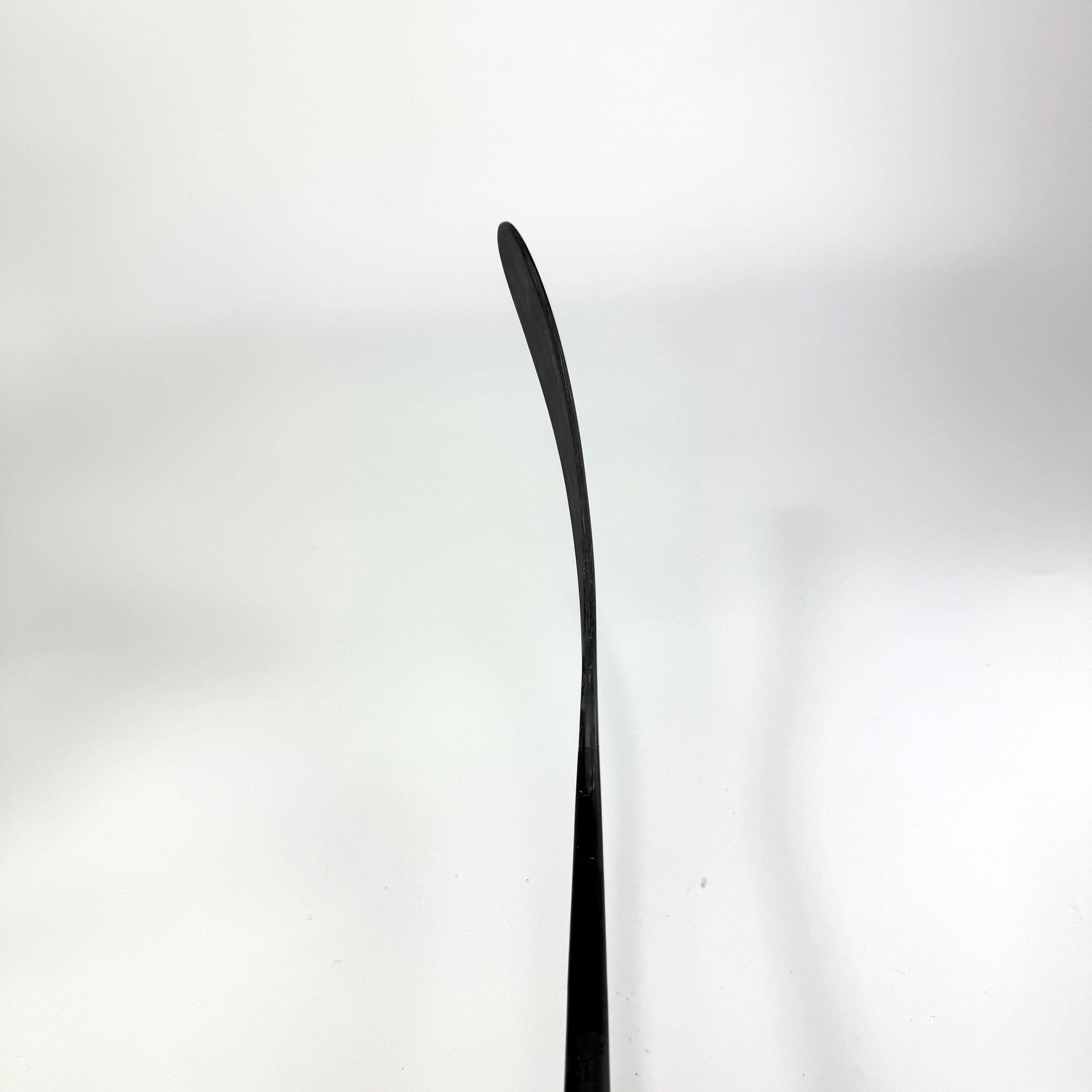 New Right CCM Ribcor Trigger 9 Pro | 80 Flex P92 Curve Grip | F423