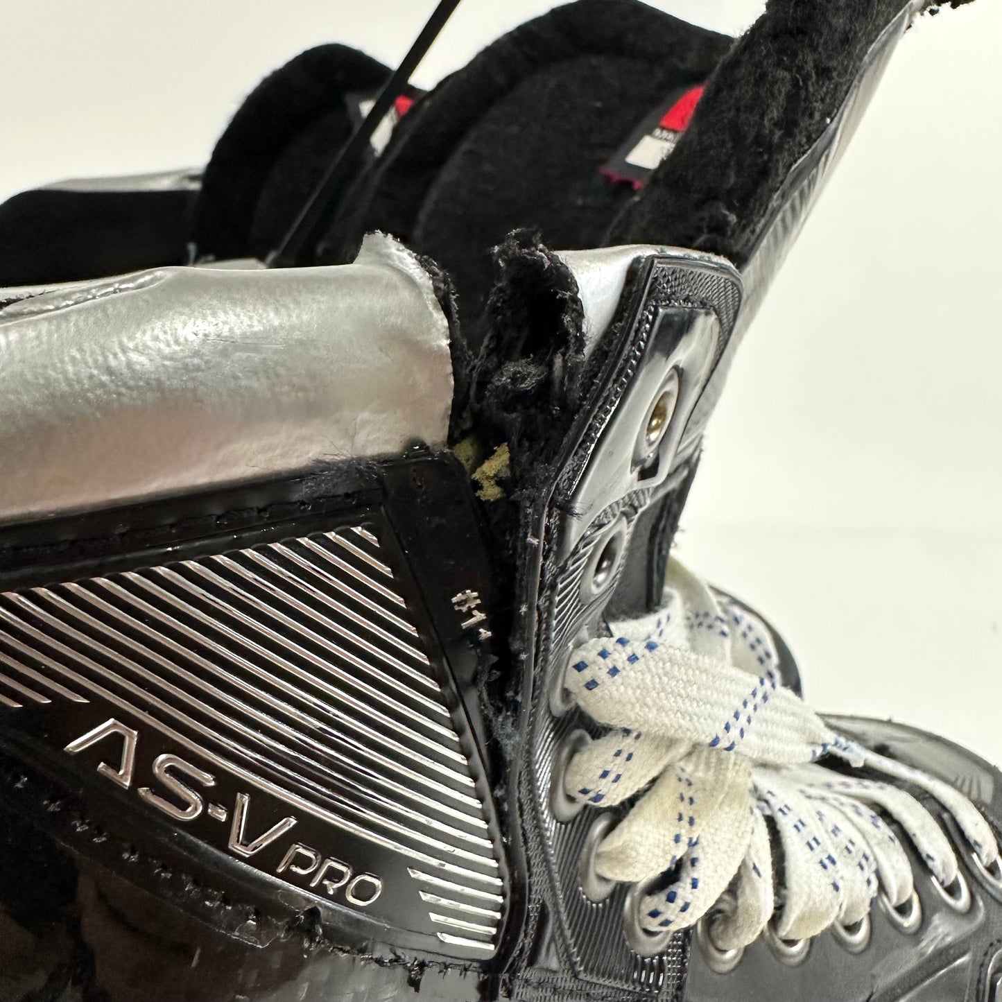 Used CCM Super Tacks ASV Pro Skates | Size 11D | A1064