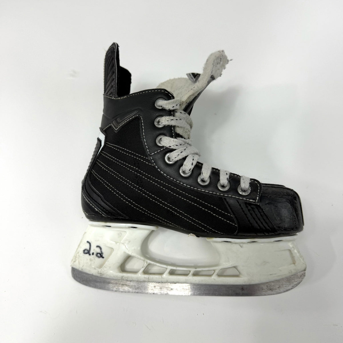 Used Bauer Nexus 4000 Skates | Size 2 R | AB792