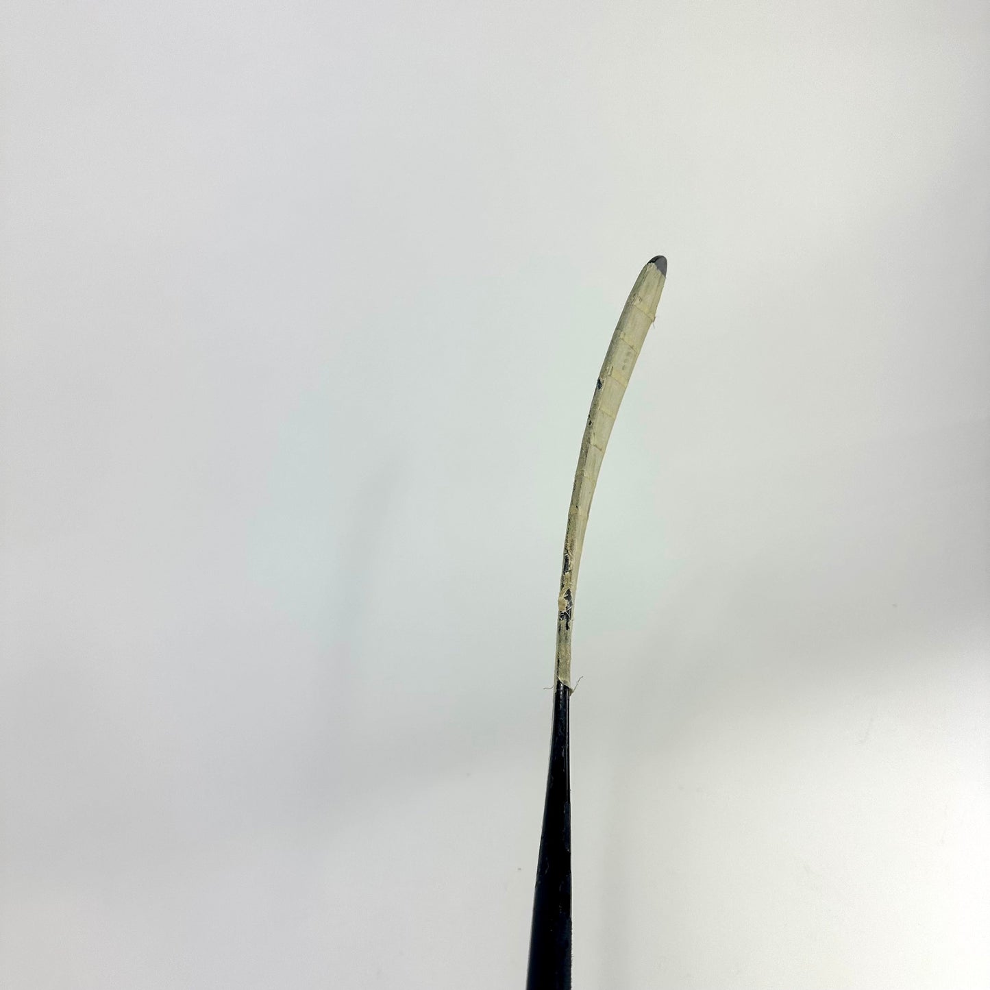 Used Left Easton Synergy HTX | 85? Flex P92 Curve Grip | Regin | L460 - Top Flight Hockey
