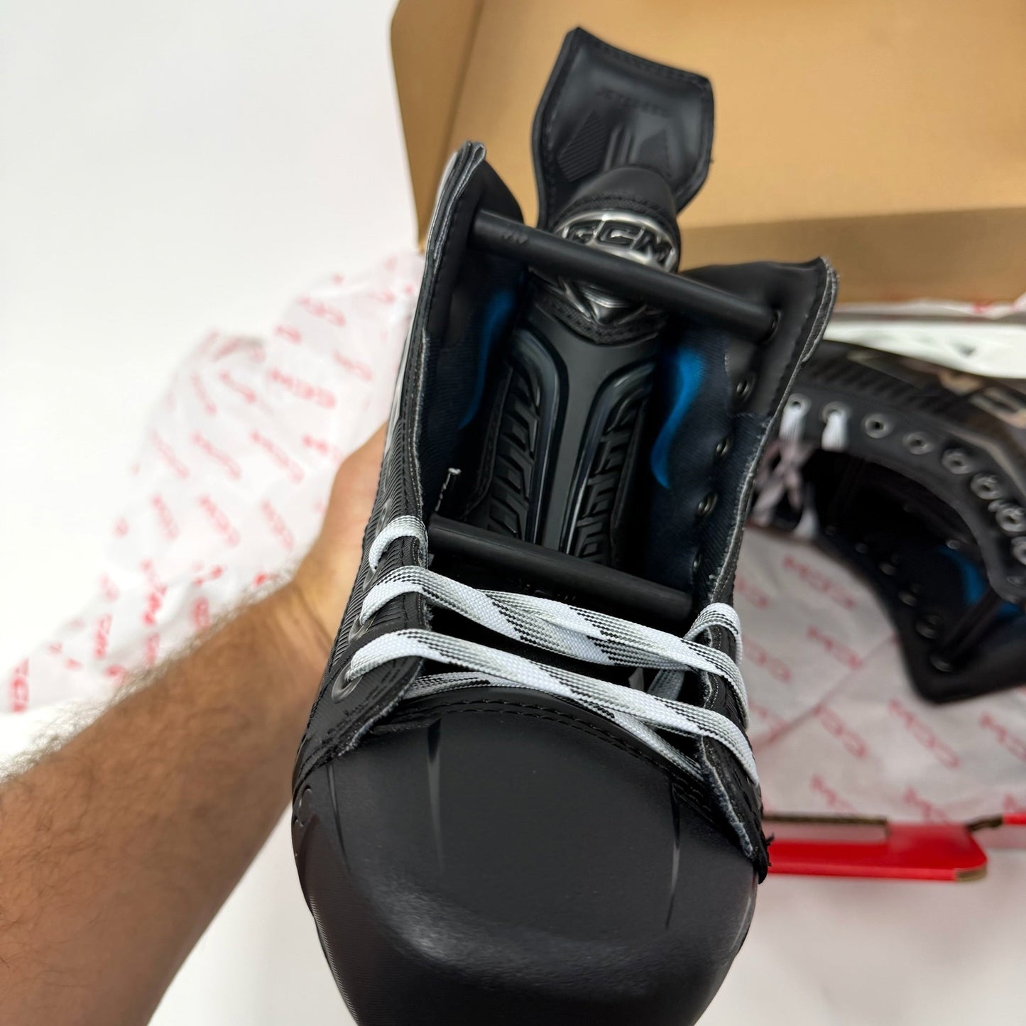 Brand New Total Custom CCM Jetspeed FT8 Pro Skates - Size 5.5 - Regular