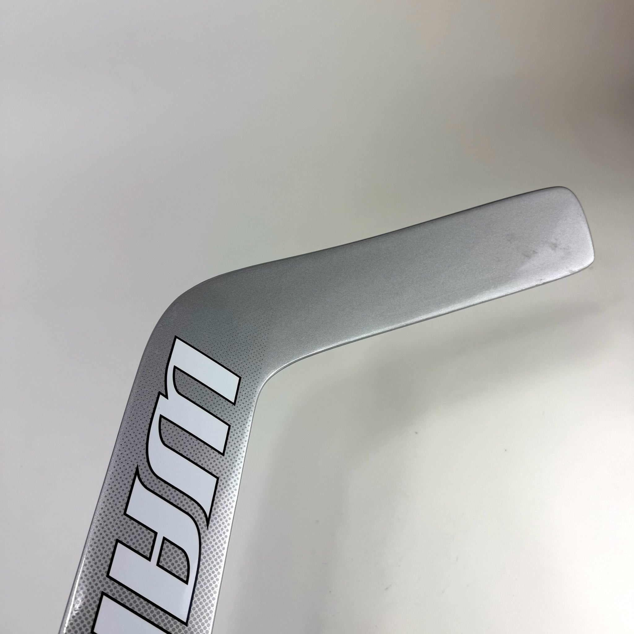 New Full Right Warrior Ritual V2PRO+ Goalie Stick | 26" Paddle P31 Curve | K52.5 - Top Flight Hockey