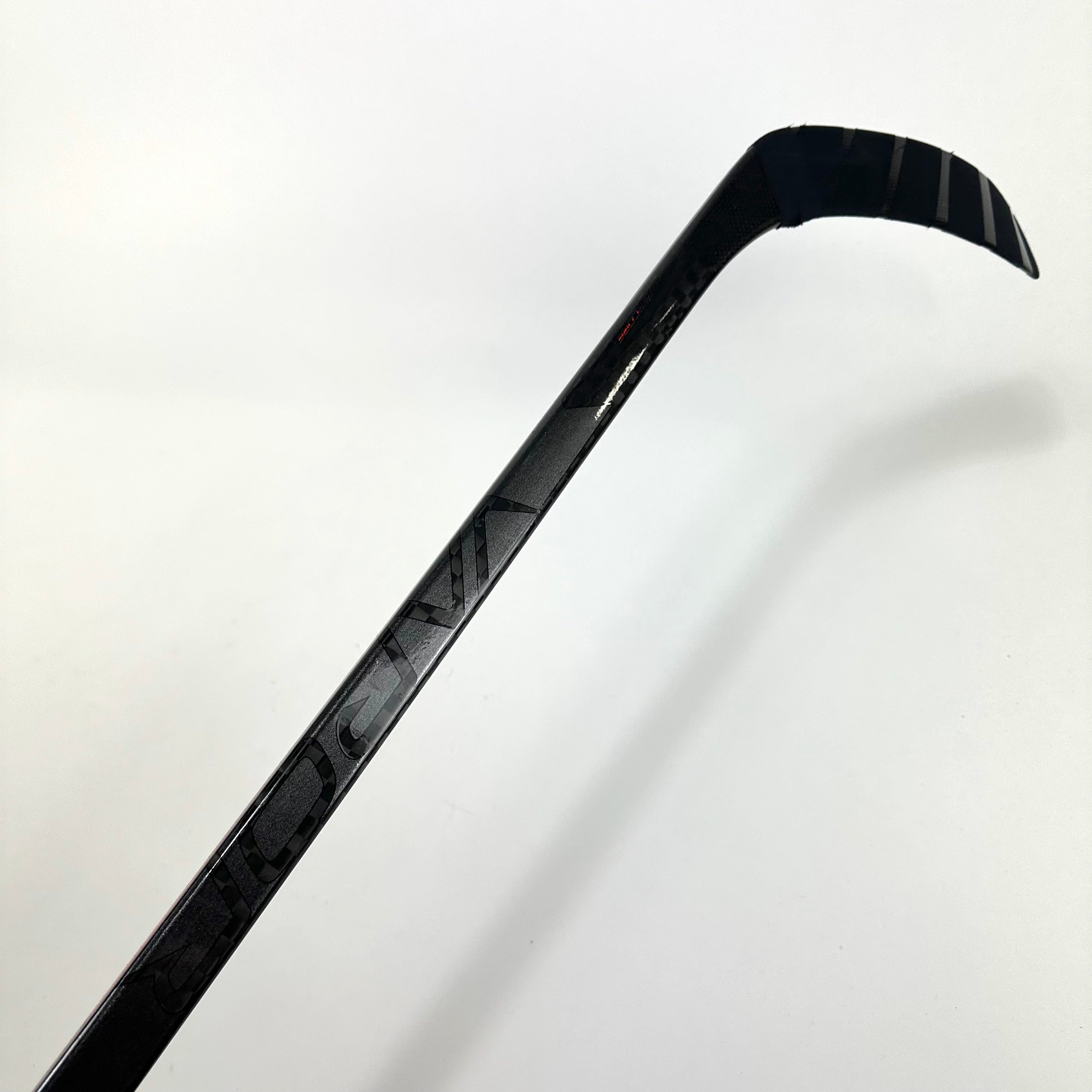 Used Once KUCHEROV Blacked Out Bauer Hyperlite G3 Profile - 77 Flex - Kucherov Curve - Stick#11