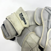 Used Vaughn V7 Pro XF Carbon Goalie Chest protector | Senior Medium