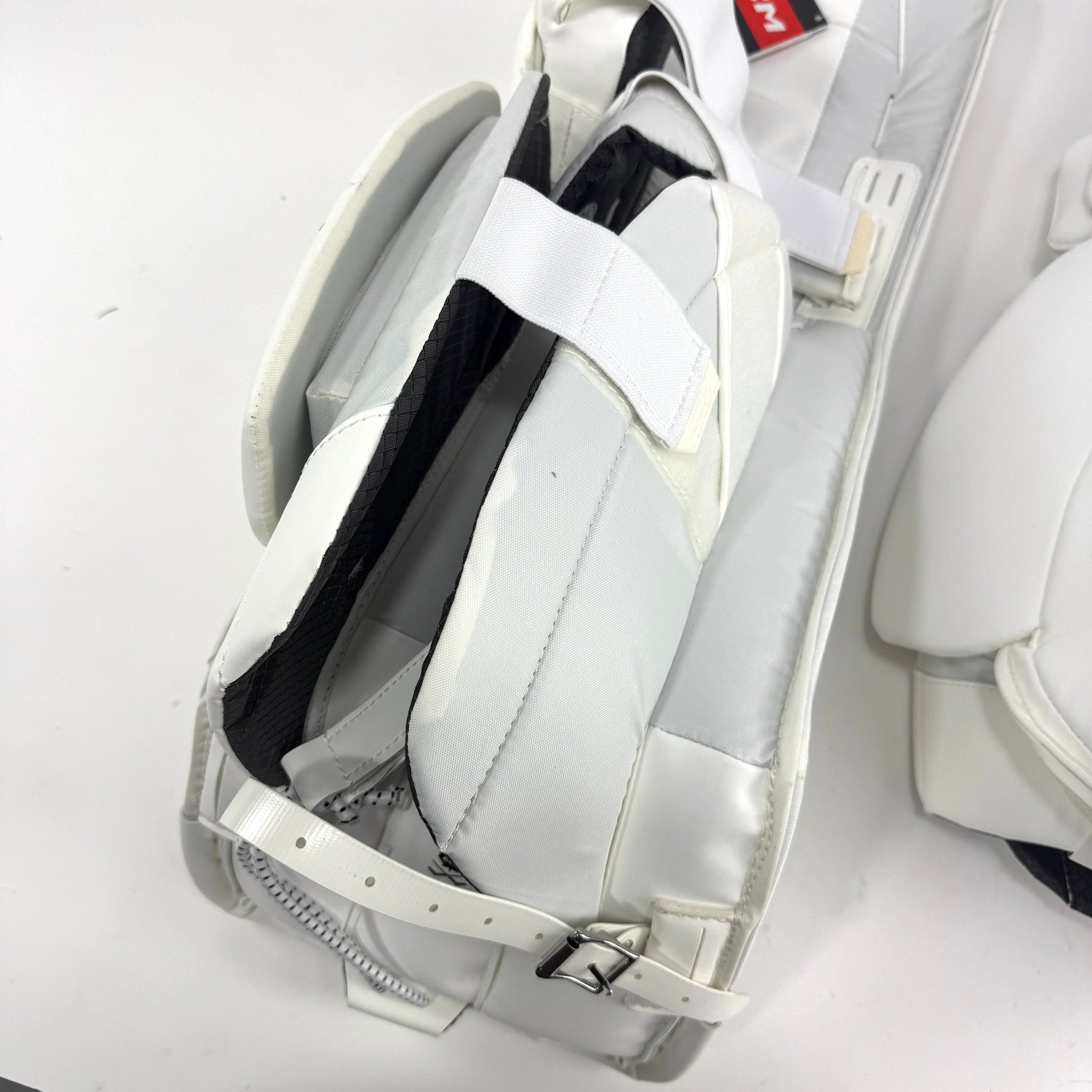 New CCM White E Flex 6.5 Goalie Pads | 30+1" | #191520631031 - Top Flight Hockey