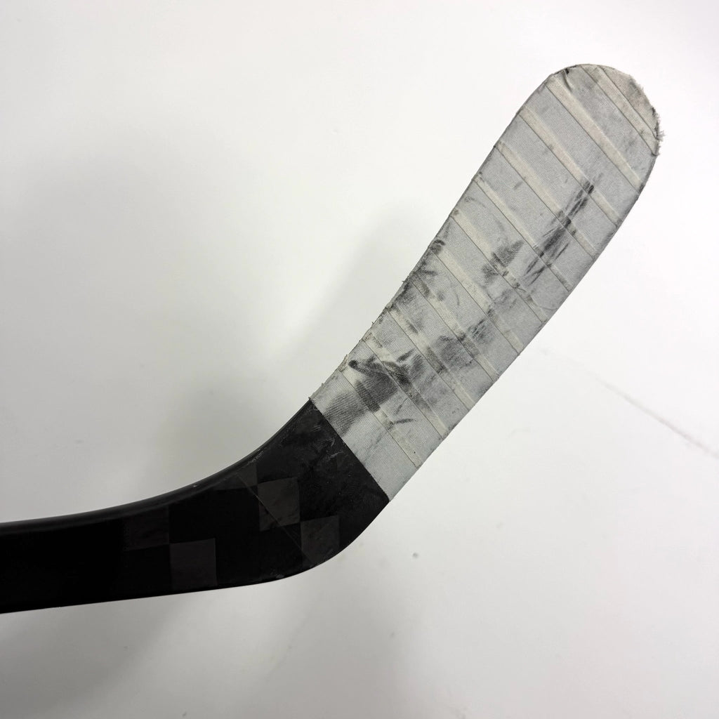 Used Left Black CCM Jetspeed FT8 Pro | 90 Flex P92 Curve Grip | Jason Dickinson | BH127 - Top Flight Hockey
