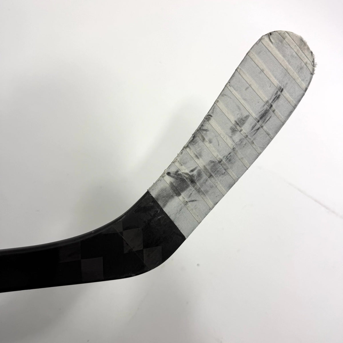 Used Left Black CCM Jetspeed FT8 Pro | 90 Flex P92 Curve Grip | Jason Dickinson | BH127 - Top Flight Hockey