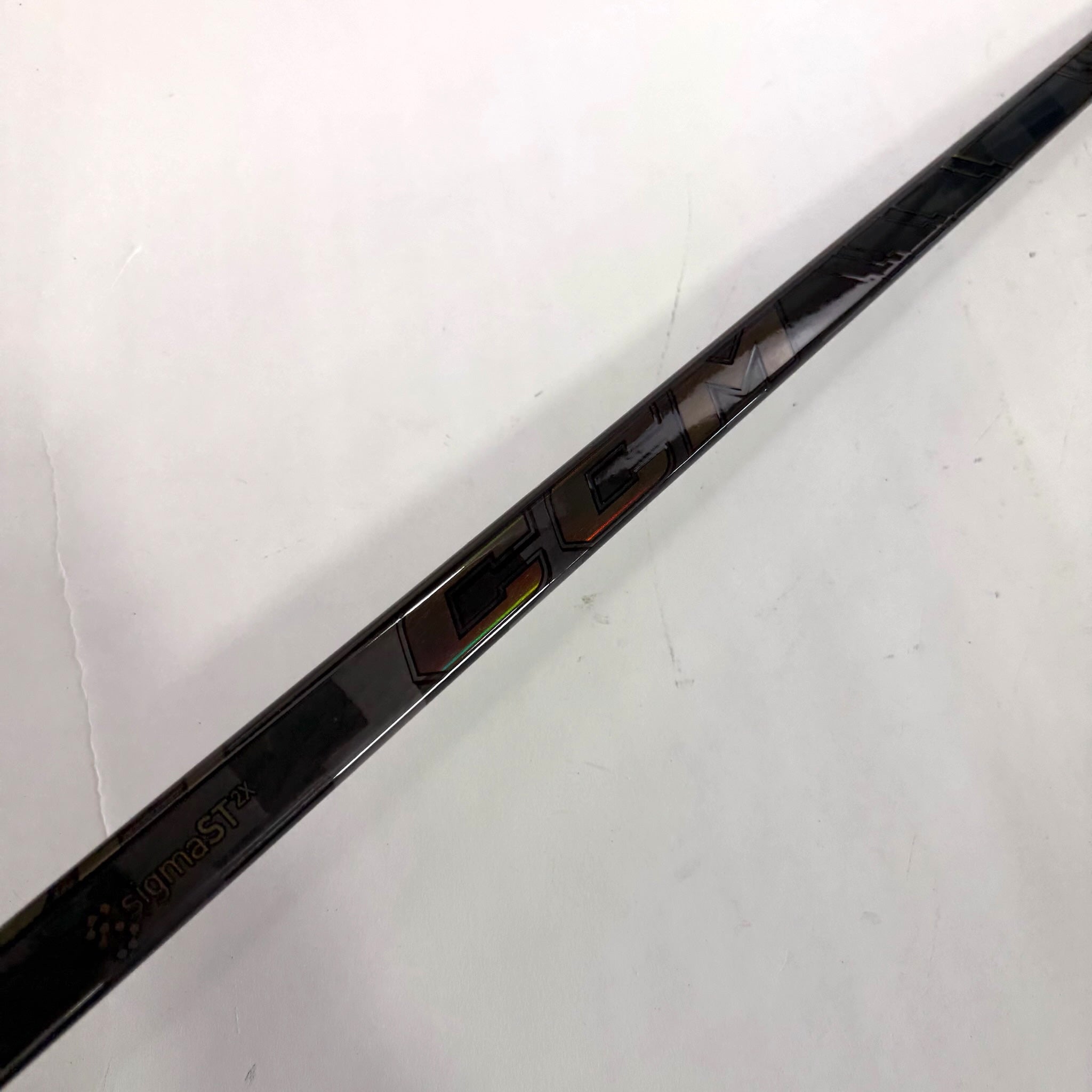 New Right CCM Tacks XF Ghost | 85 Flex P88 Curve Grip | Olson | BH246 - Top Flight Hockey