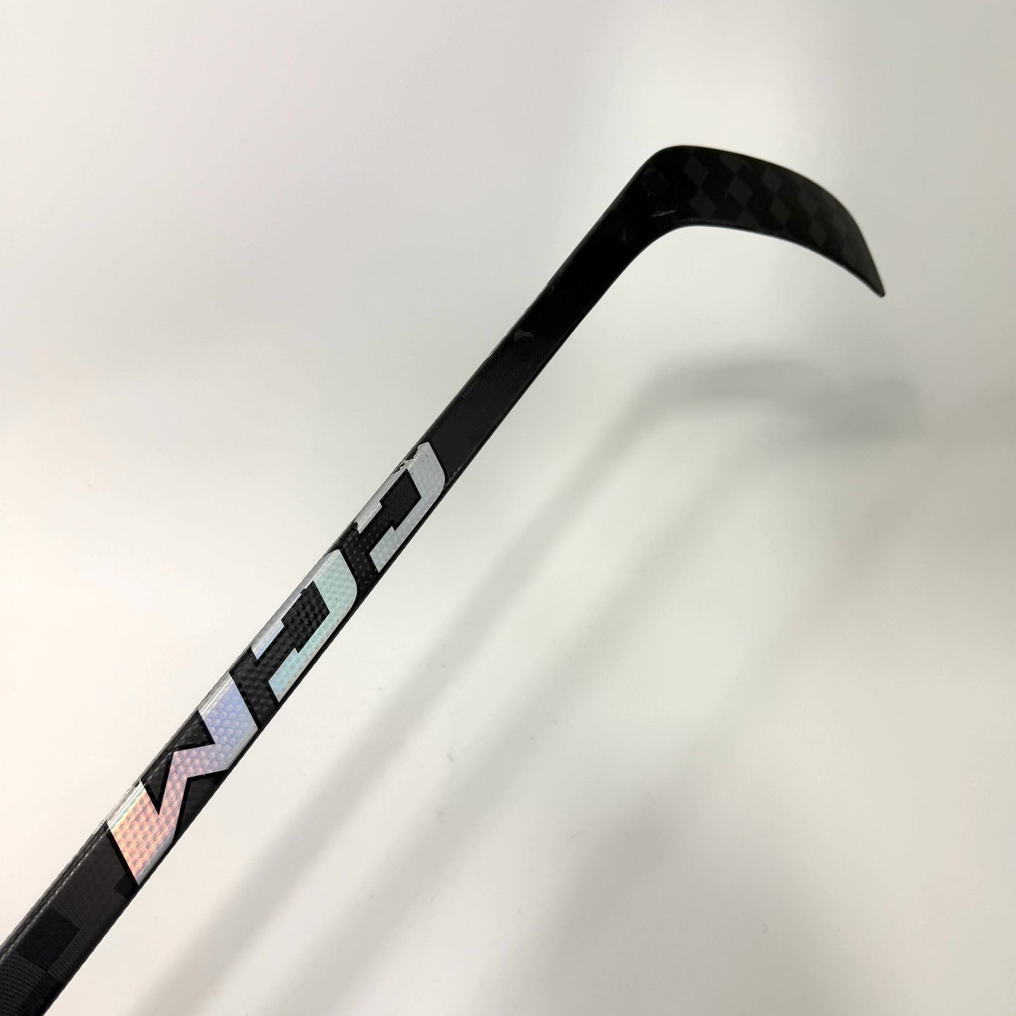 Used Left Black CCM Jetspeed FT8 Pro | 70 Flex P28 Curve Grip | AB989