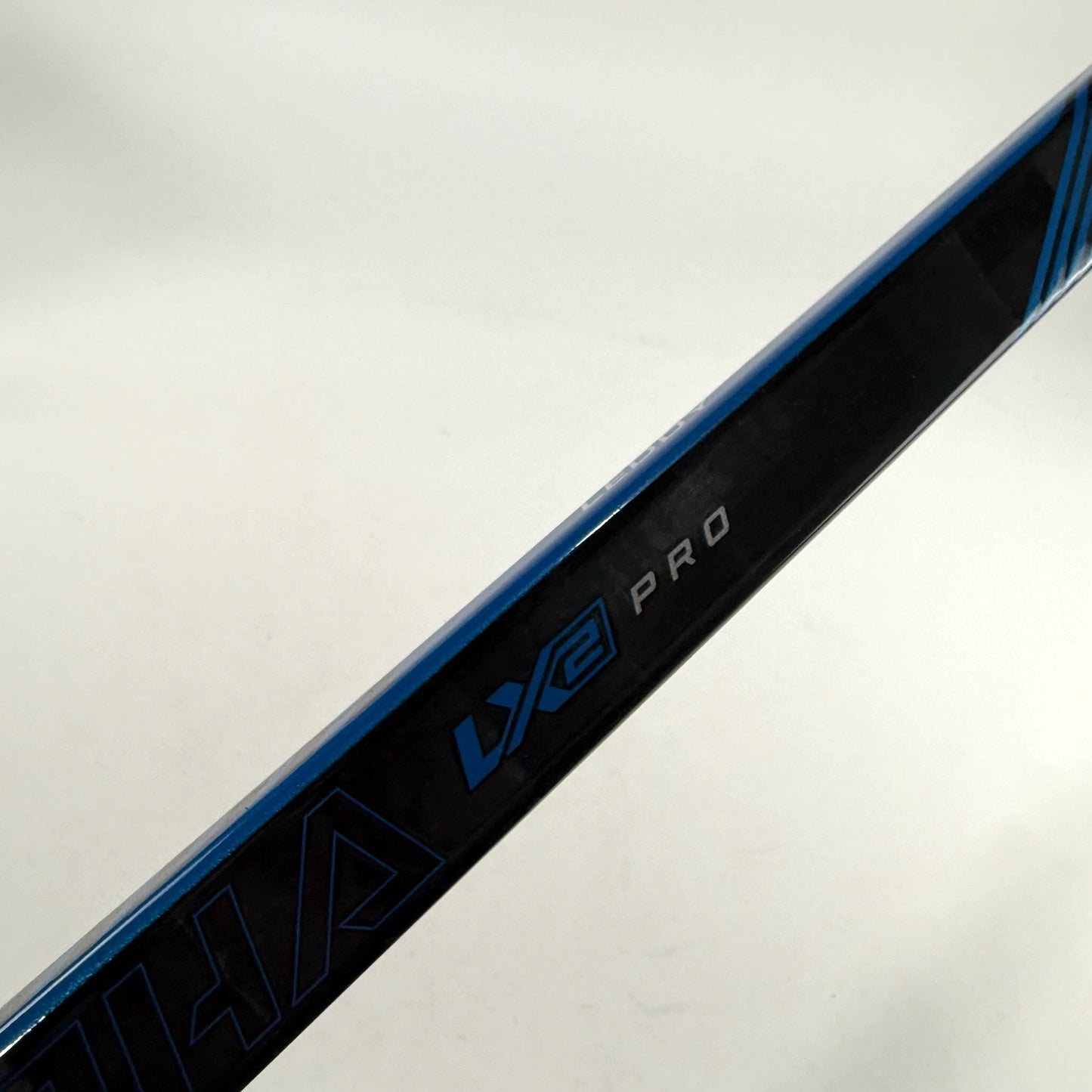 New Left  Blue Warrior Alpha LX2 Pro Stick | 95 Flex P92 Curve Grip | Leddy | D235
