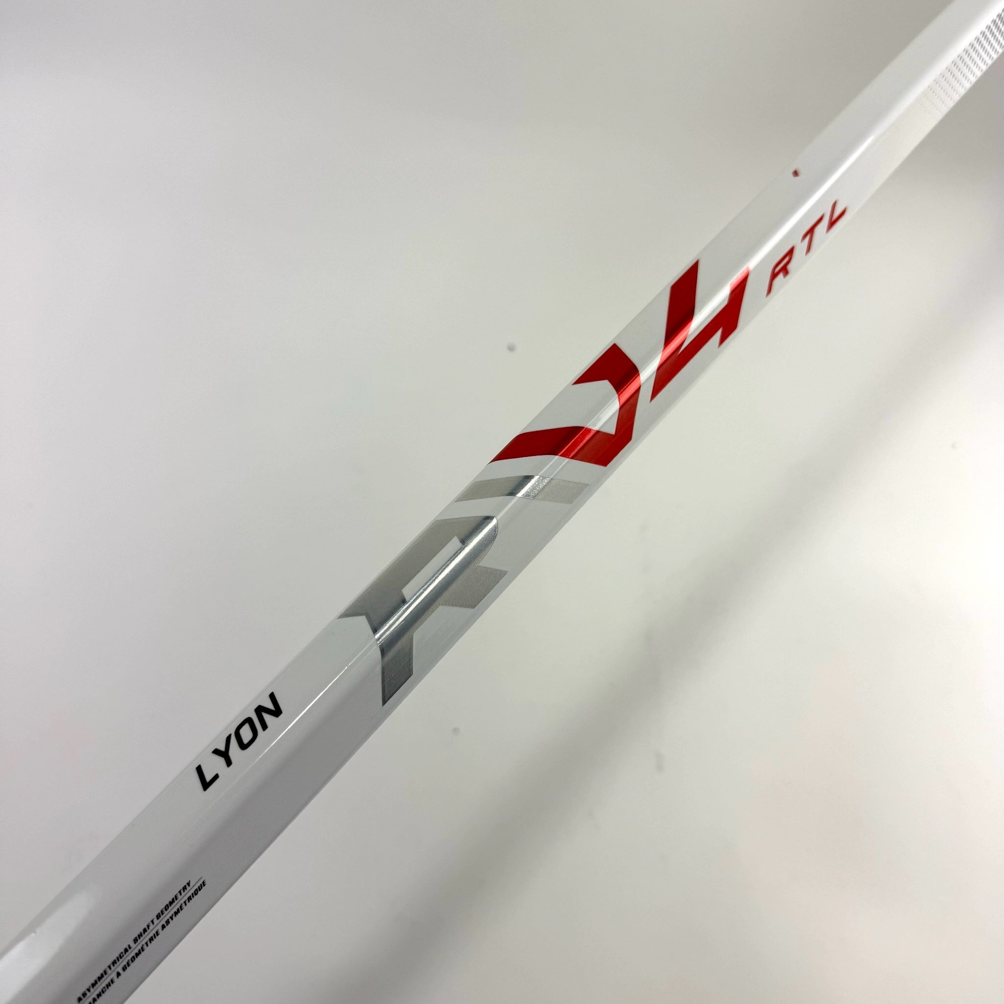 New Regular White and Red Warrior Ritual V4 | 23" Paddle W31 Curve | Lyon | J796 - Top Flight Hockey