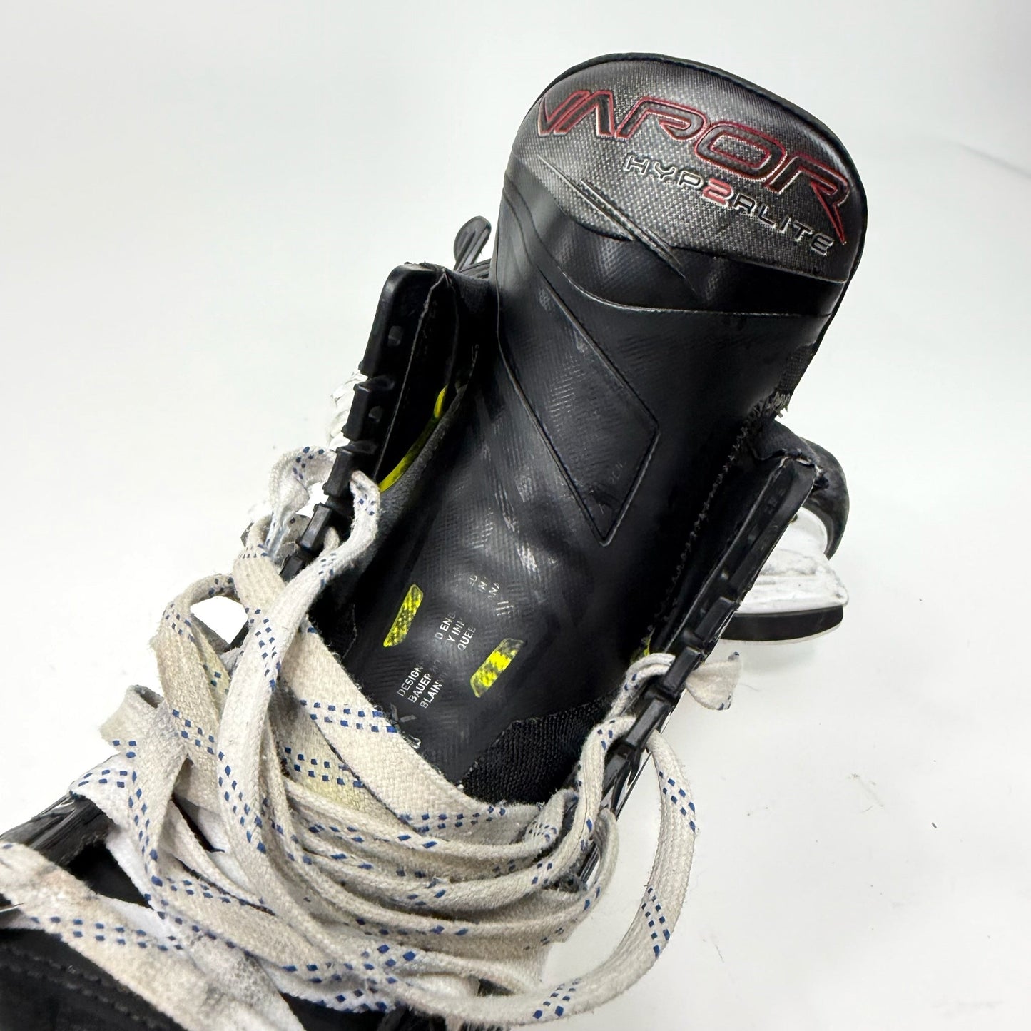 Used Bauer Vapor Hyperlite 2 Skates | Size 9 Fit 1 | AB802