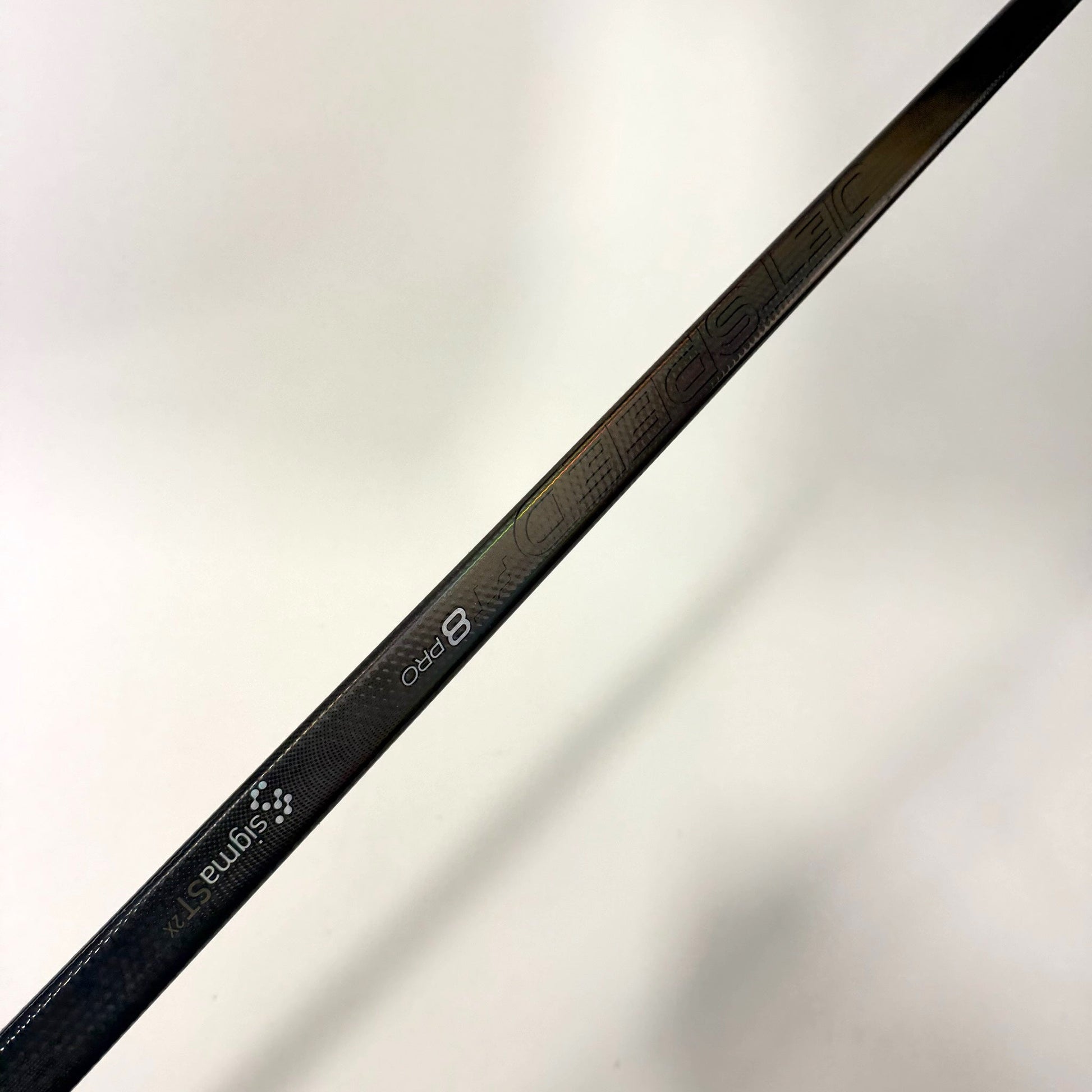 Used Left Black CCM Jetspeed FT8 Pro | 75 Flex P28M Curve Grip | AB994 - Top Flight Hockey