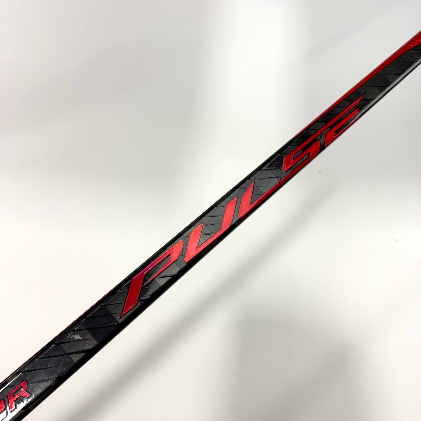 Used Right Red Bauer Pulse | 55 Flex P92 Curve Grip | AB957