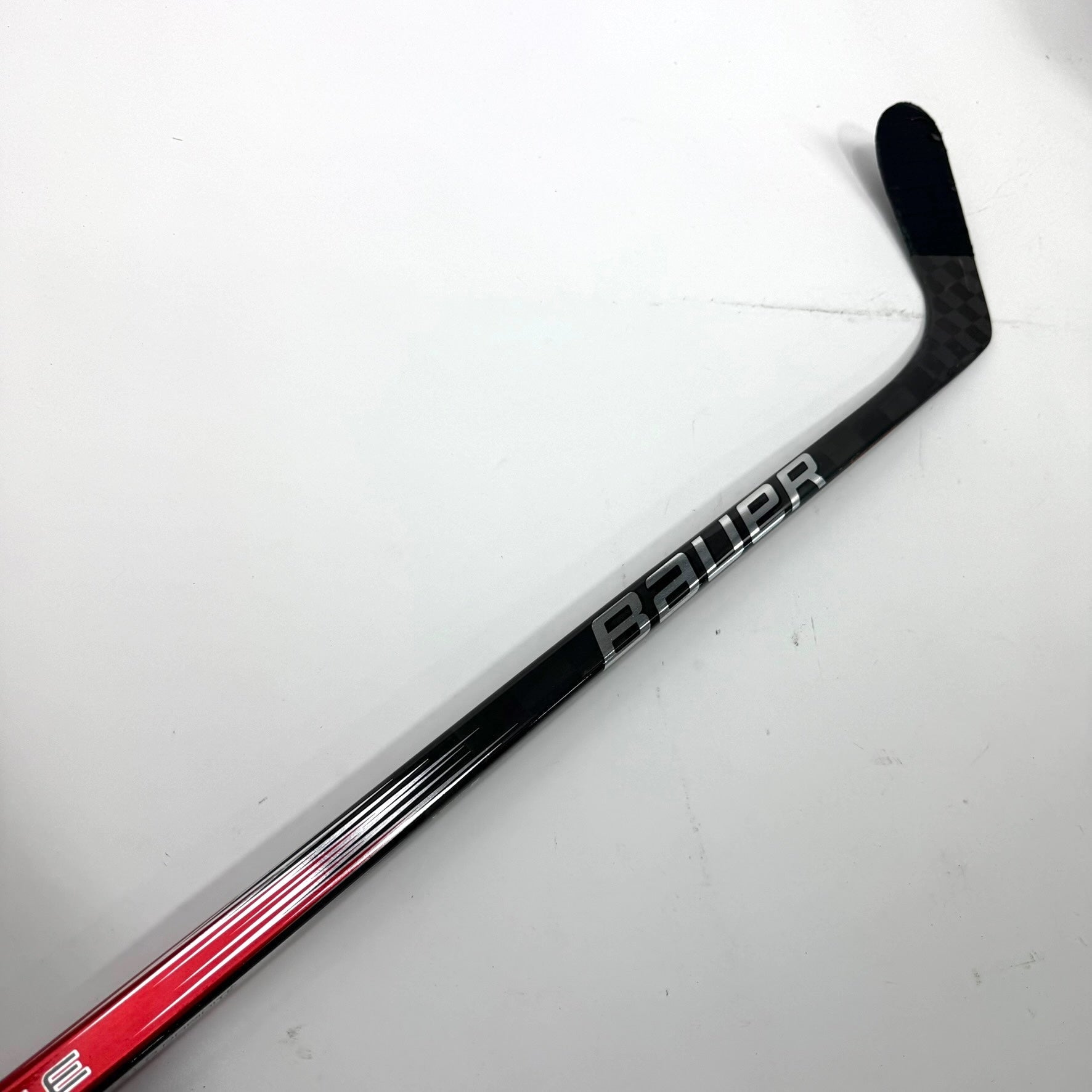 Used Left Red Bauer Vapor Hyperlite 2 | 87 Flex P28 Curve Grip | Ilya Mikheyev | BH191 - Top Flight Hockey