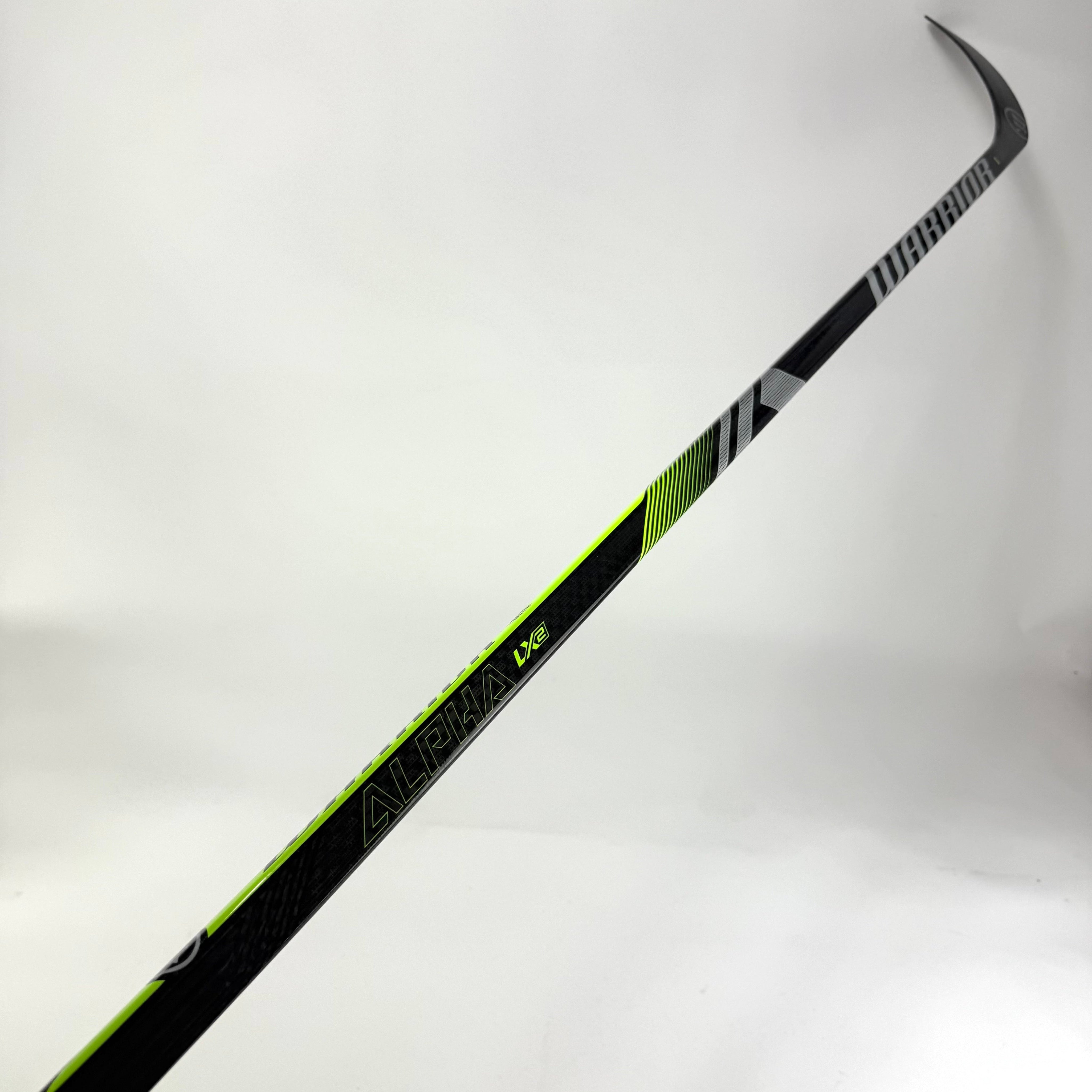 New Right Warrior Alpha LX2 | 85 Flex W88 Curve Grip | E639 - Top Flight Hockey