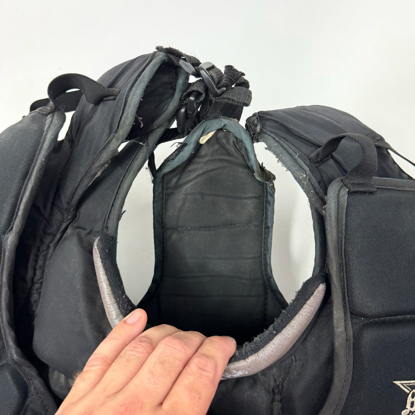 Used Brian's Alite Goalie Chest Protector | Intermediate XL | AB537
